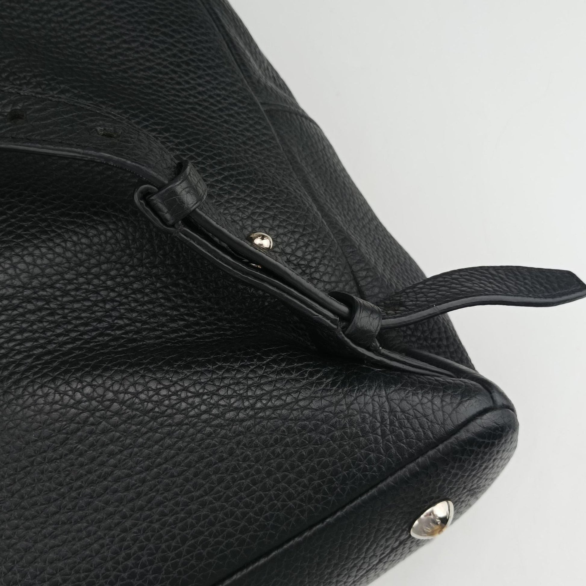 ARMAND Noir Taurillon Leather M42687 FO3250アルマンド ノワール トリヨンレザー M42687 FO3250