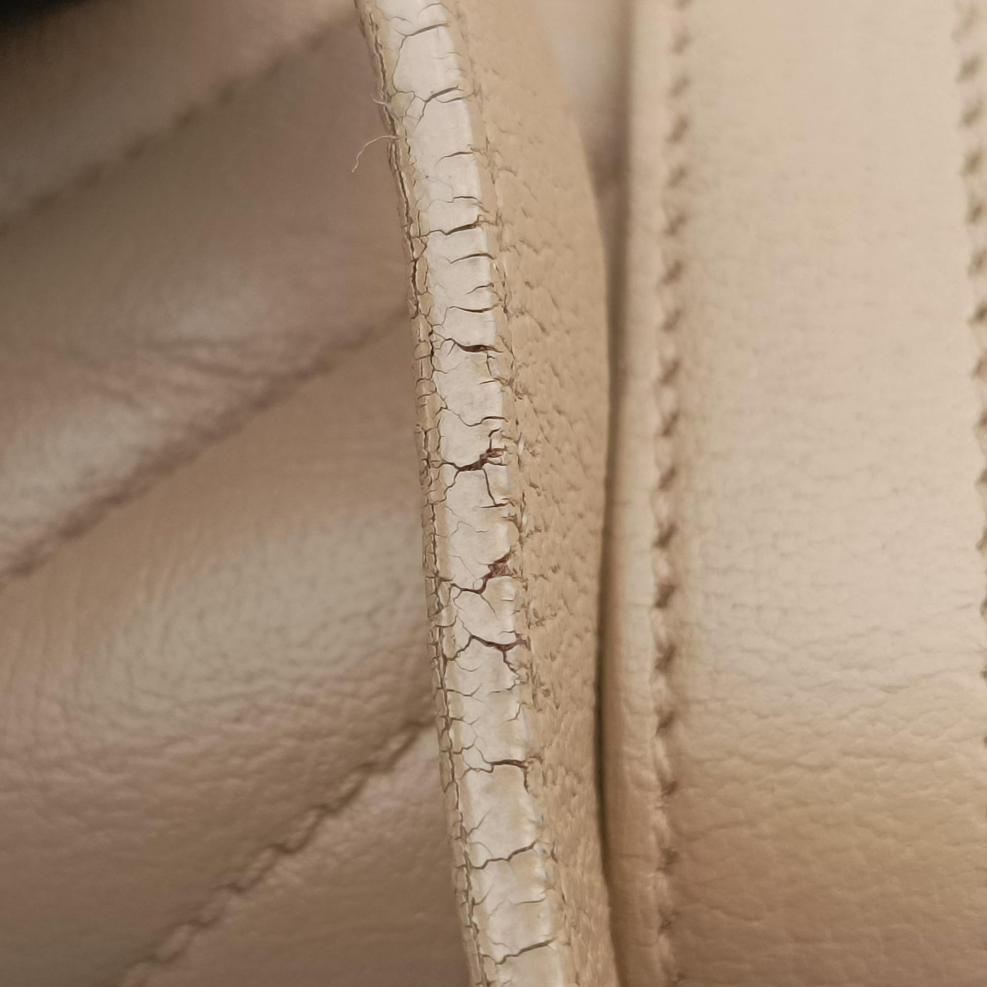 COLLEGE Beige Leather 428056 DMR428056.0216カレッジ ベージュ レザー 428056 DMR428056.0216