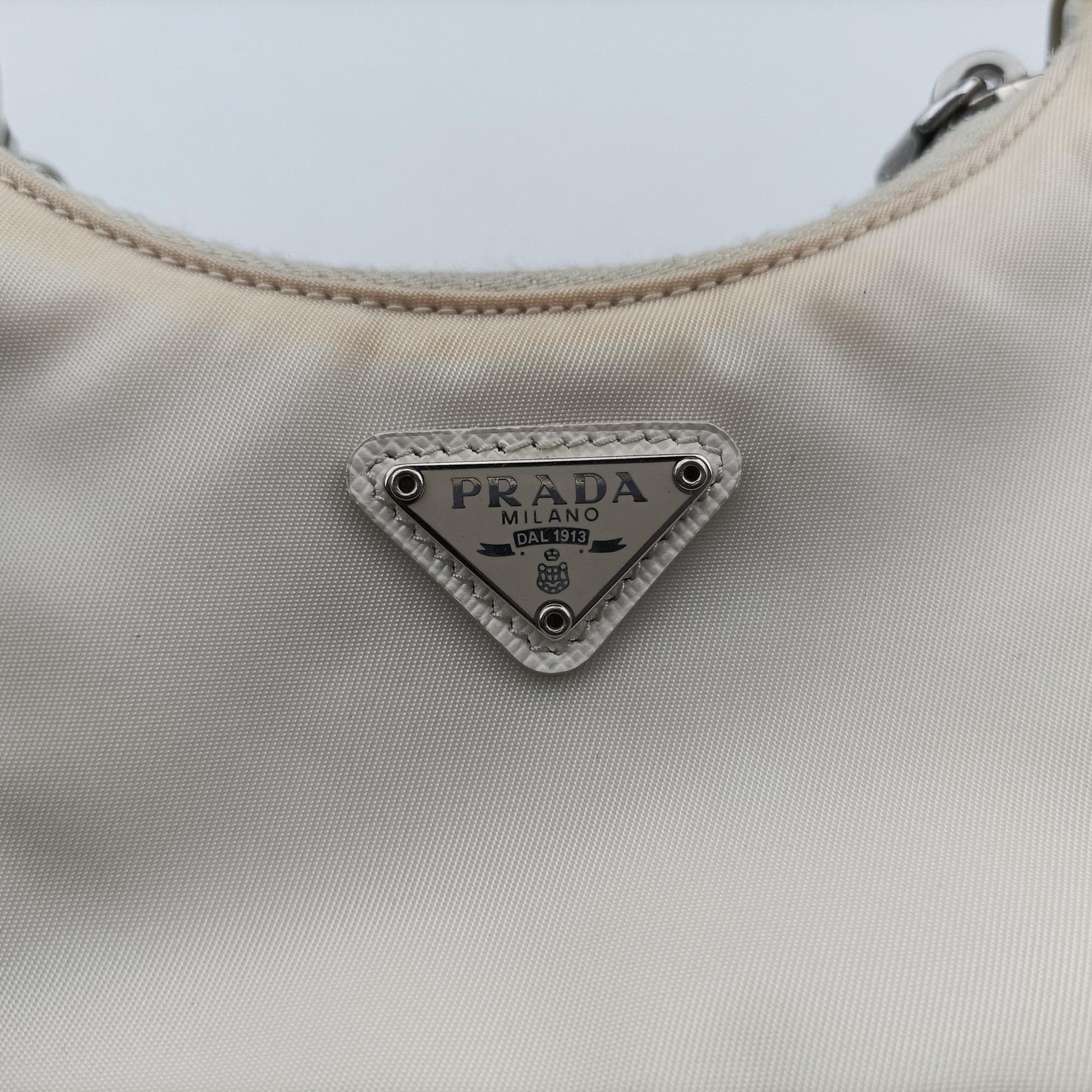 Re-Edition Nylon Mini White nylon 1TT122 42リエディションナイロンミニ ホワイト ナイロン 1TT122 42