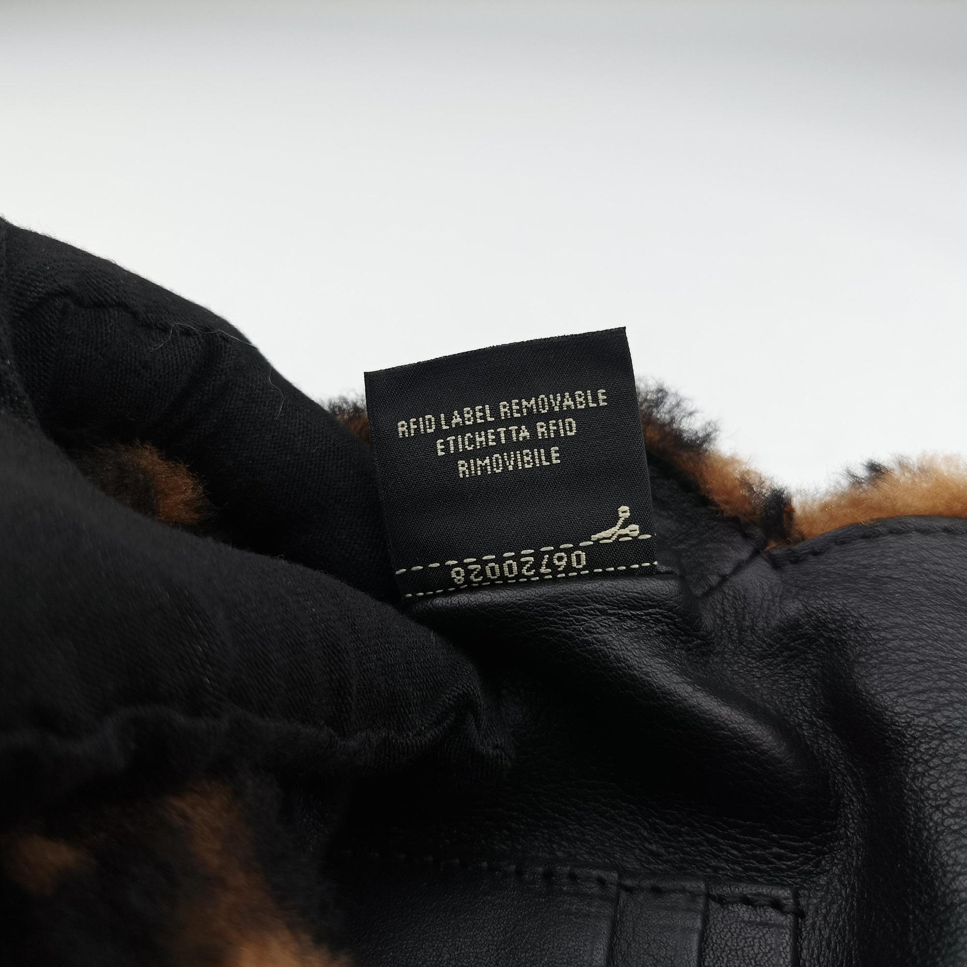 BAGUETTE Brown×Black fur 8BS017 8BS017-A8HP-209-10429バケット ブラウン×ブラック ファー 8BS017 8BS017-A8HP-209-10429