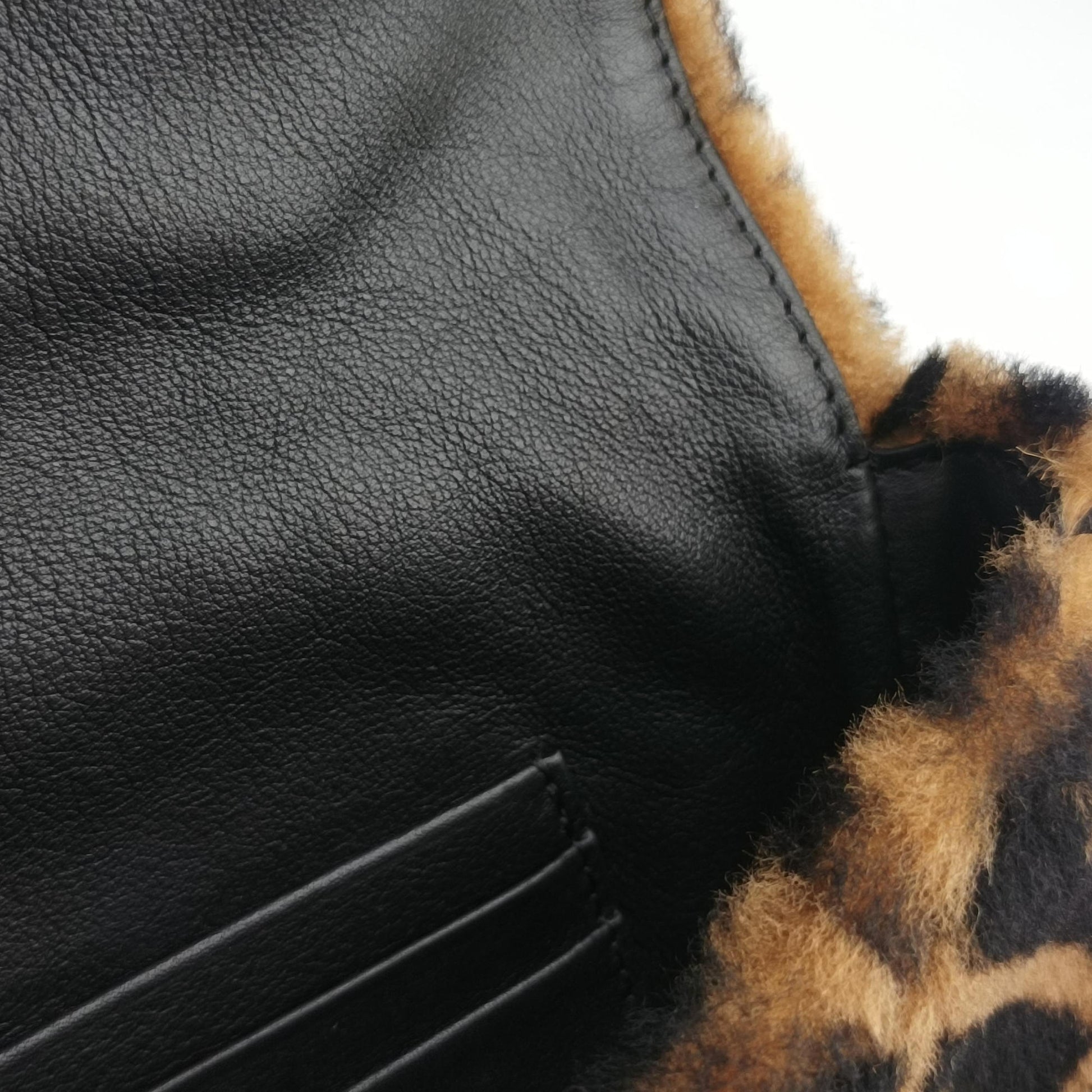 BAGUETTE Brown×Black fur 8BS017 8BS017-A8HP-209-10429バケット ブラウン×ブラック ファー 8BS017 8BS017-A8HP-209-10429