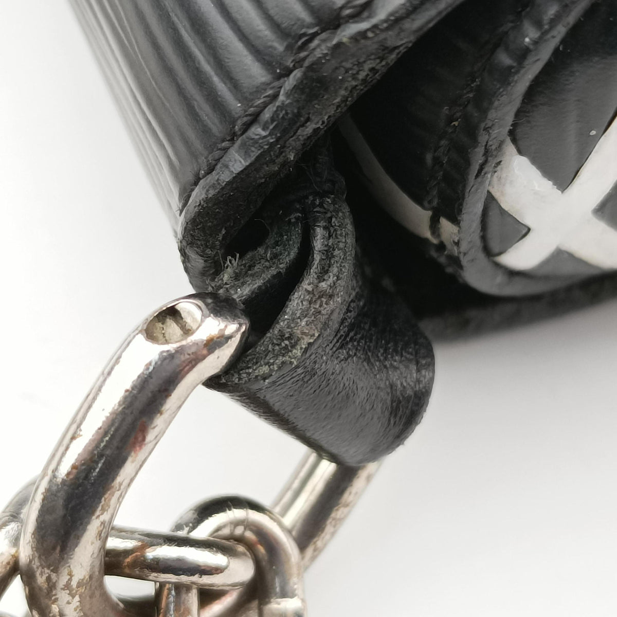 Pre-owned Louis Vuitton Twist Maltage Noir×White Epi M50525 shoulderbag | stylenewstar