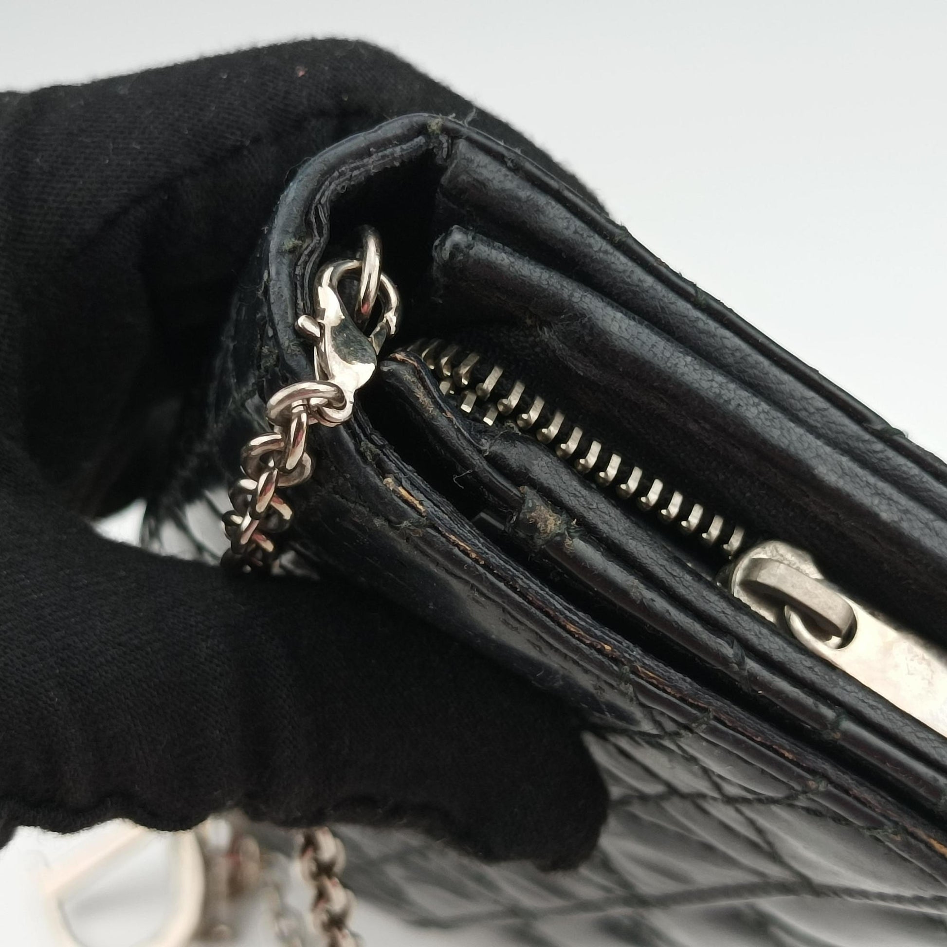 Lady Dior Cannage Black Patent Leather 02-LU-0049レディディオール カナージュ ブラック パテント 02-LU-0049
