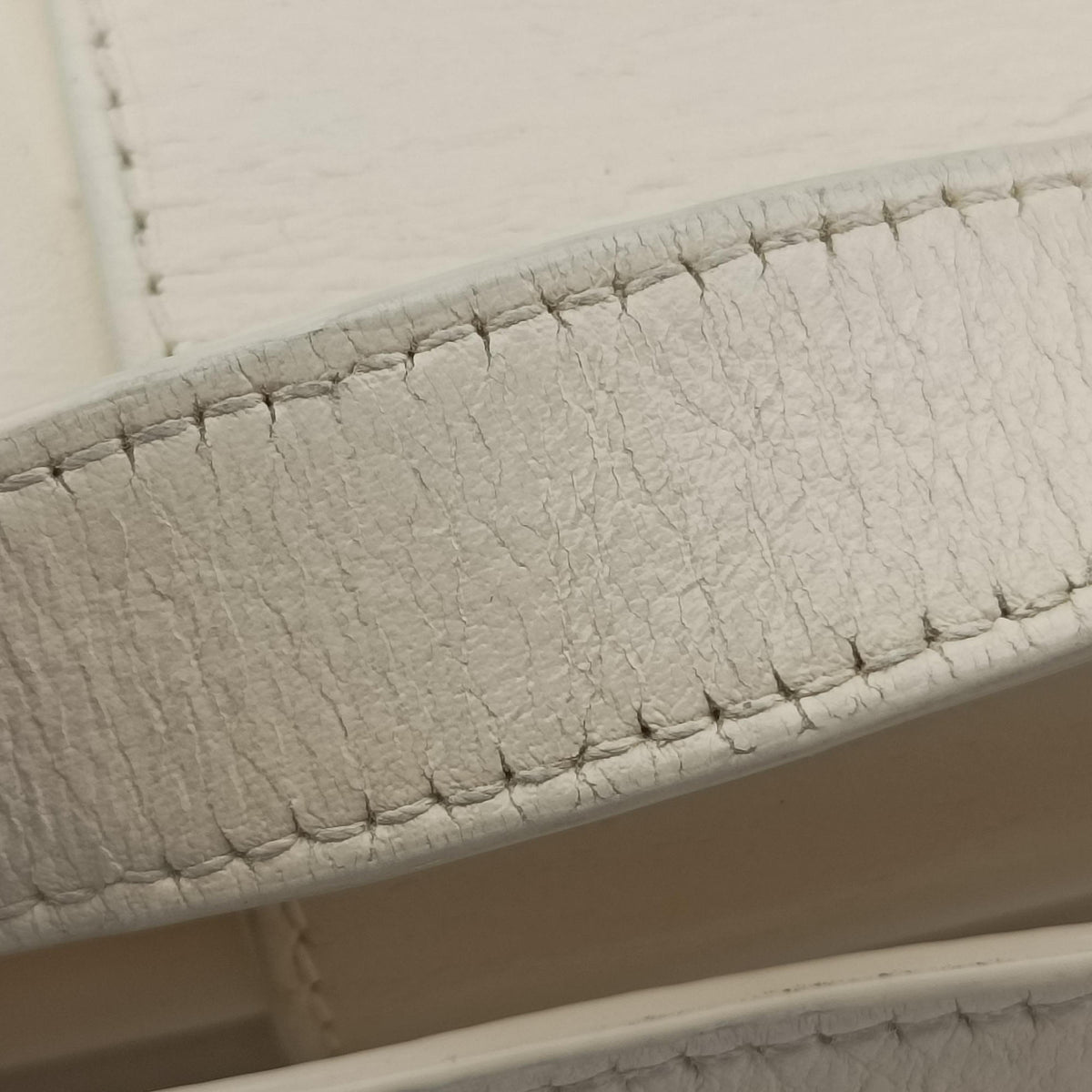 Secondhand Christian Dior 30 Montaigne White leather  shoulderbag | stylenewstar