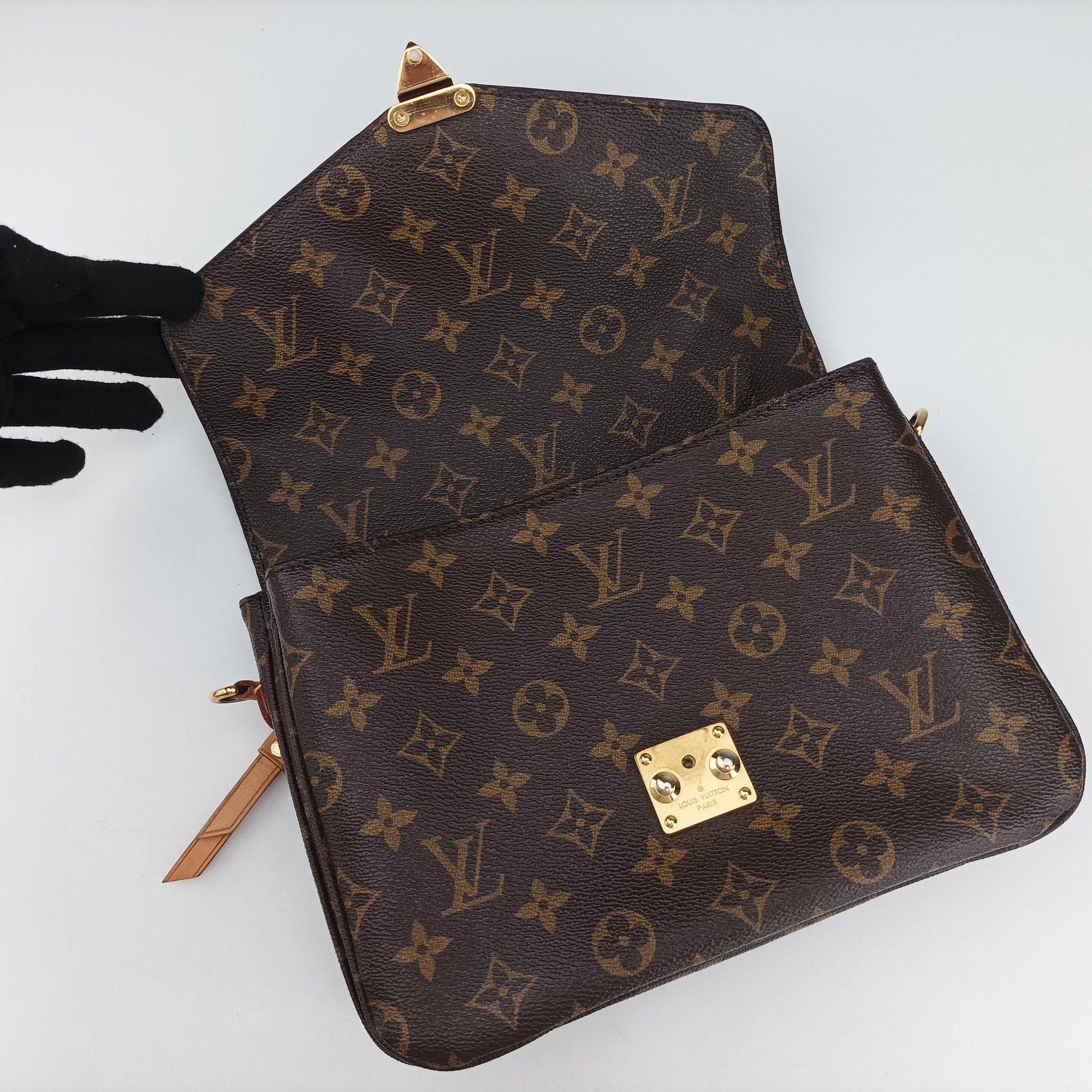 Pochette Metis MM Brown Monogram Canvas M44875 DU3103ポシェットメティスMM モノグラム/ブラウン モノグラムキャンバス M44875 DU3103