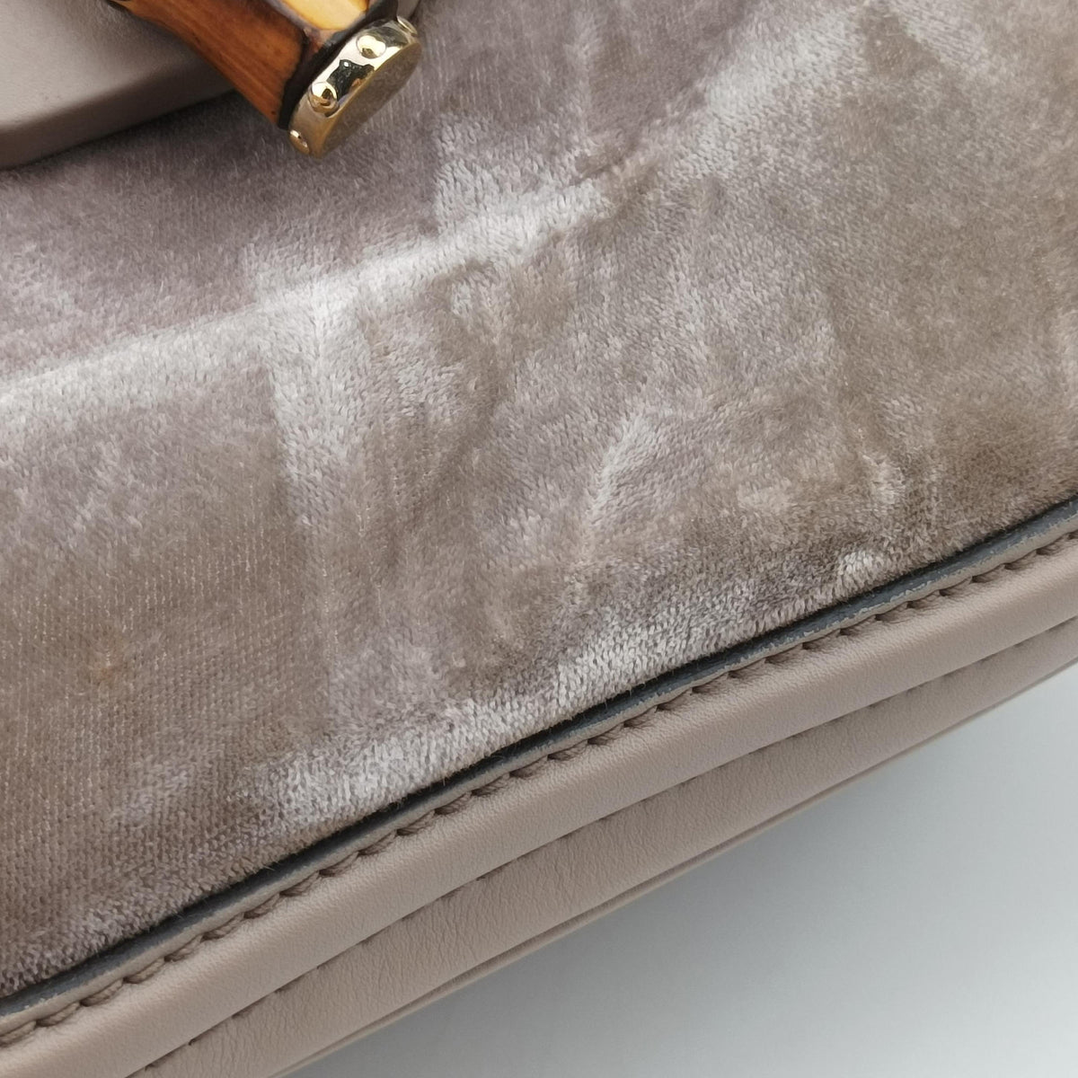 Pre-owned Gucci New Bamboo Grey velour×Leather 254884 shoulderbag | stylenewstar