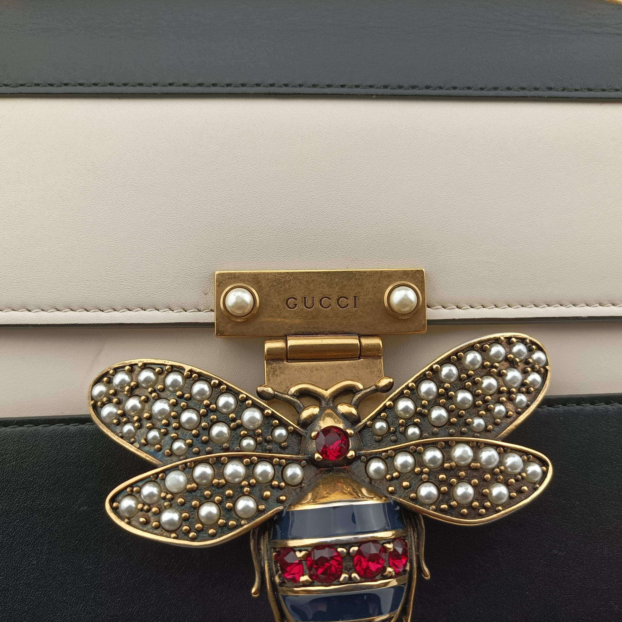 Queen Margaret Black×white Leather 476541 F024096292クイーン マーガレット ブラック×ホワイト レザー 476541 F024096292
