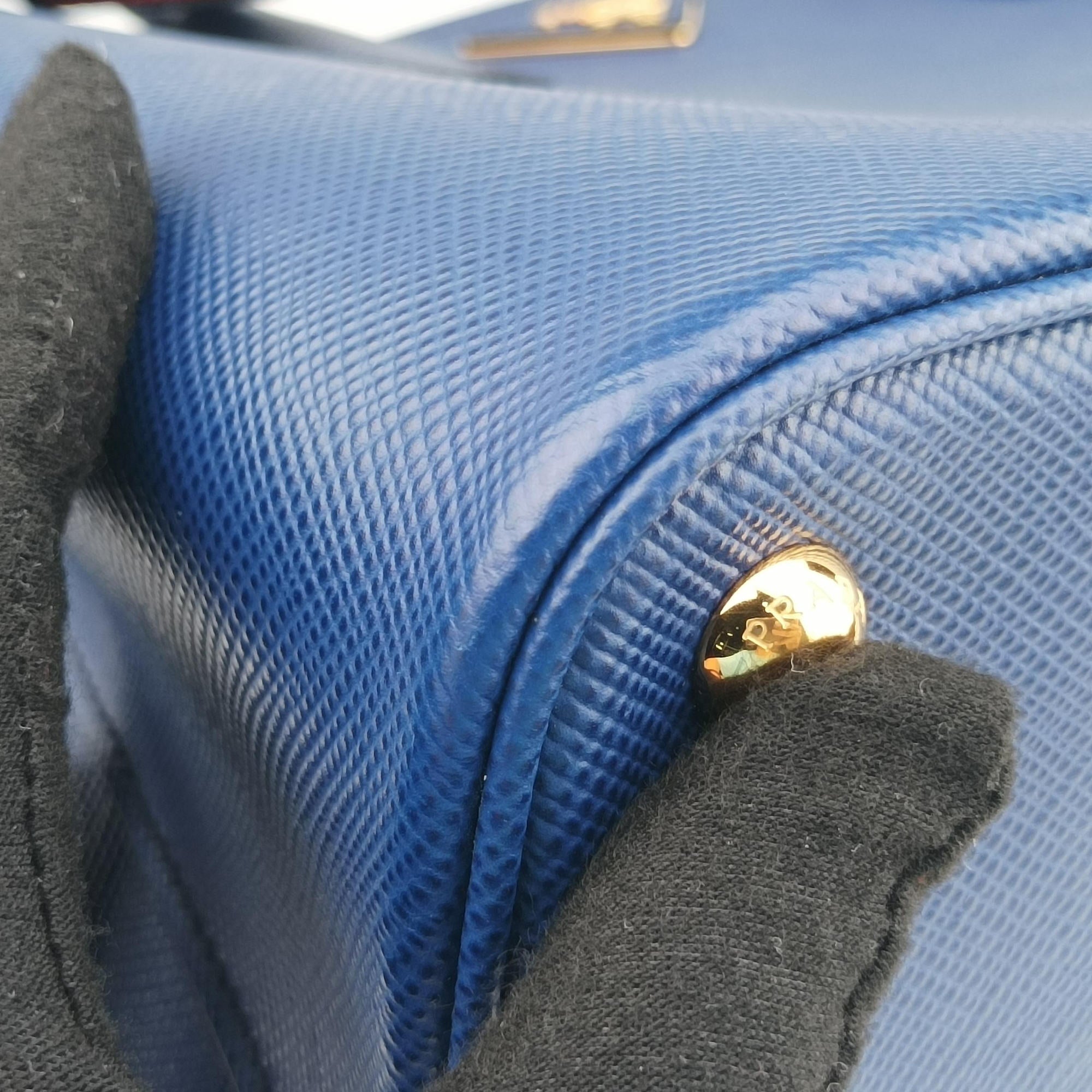 Double Cuir Blue SAFFIANO Leather B2756T 180/Hダブル キュイール ブルー サフィアーノレザー B2756T 180/H