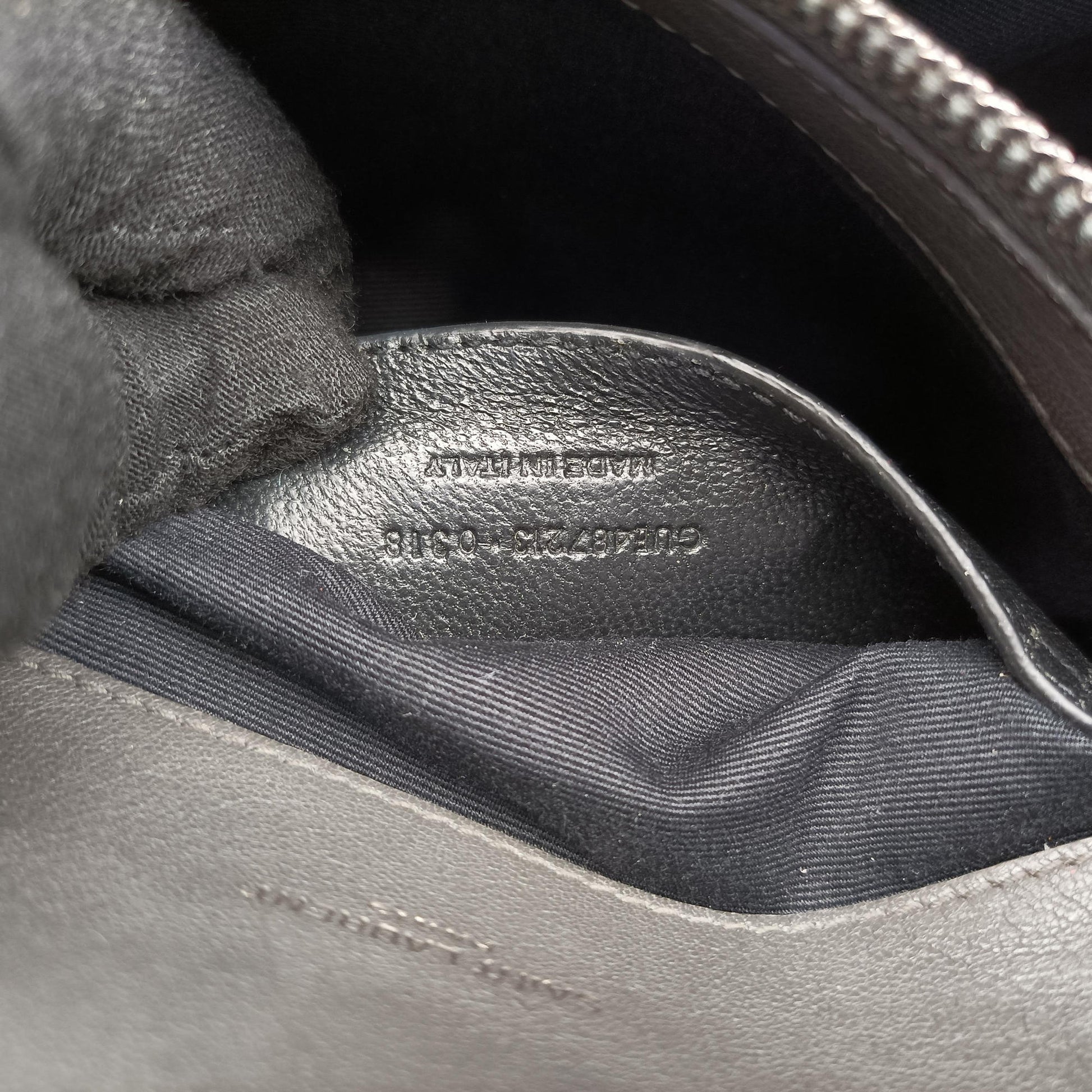 COLLEGE Grey Leather 487213 GUE487213.0318カレッジ グレー レザー 487213 GUE487213.0318