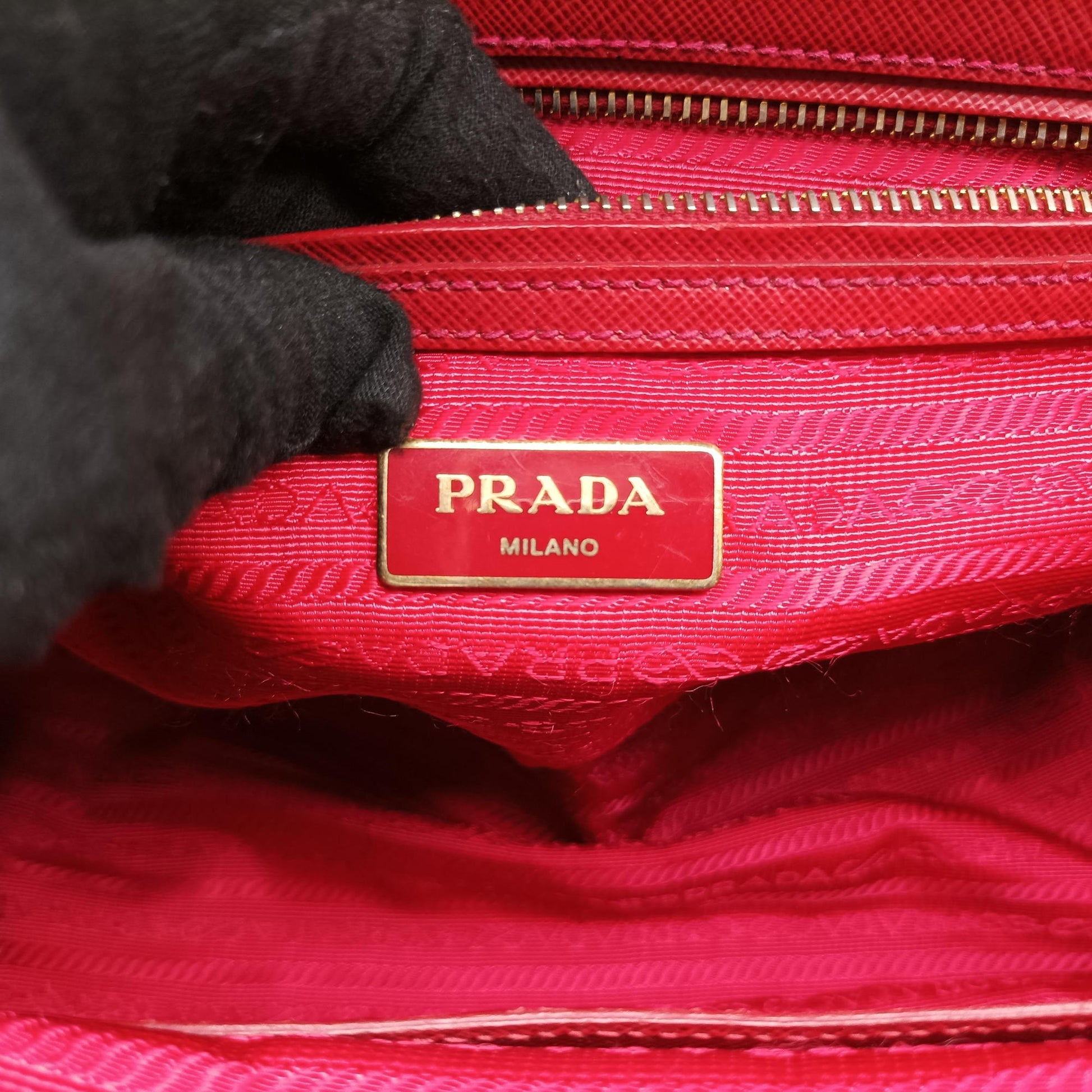 Galleria Red SAFFIANO Leather BN1844 162ガレリア レッド サフィアーノレザー BN1844 162