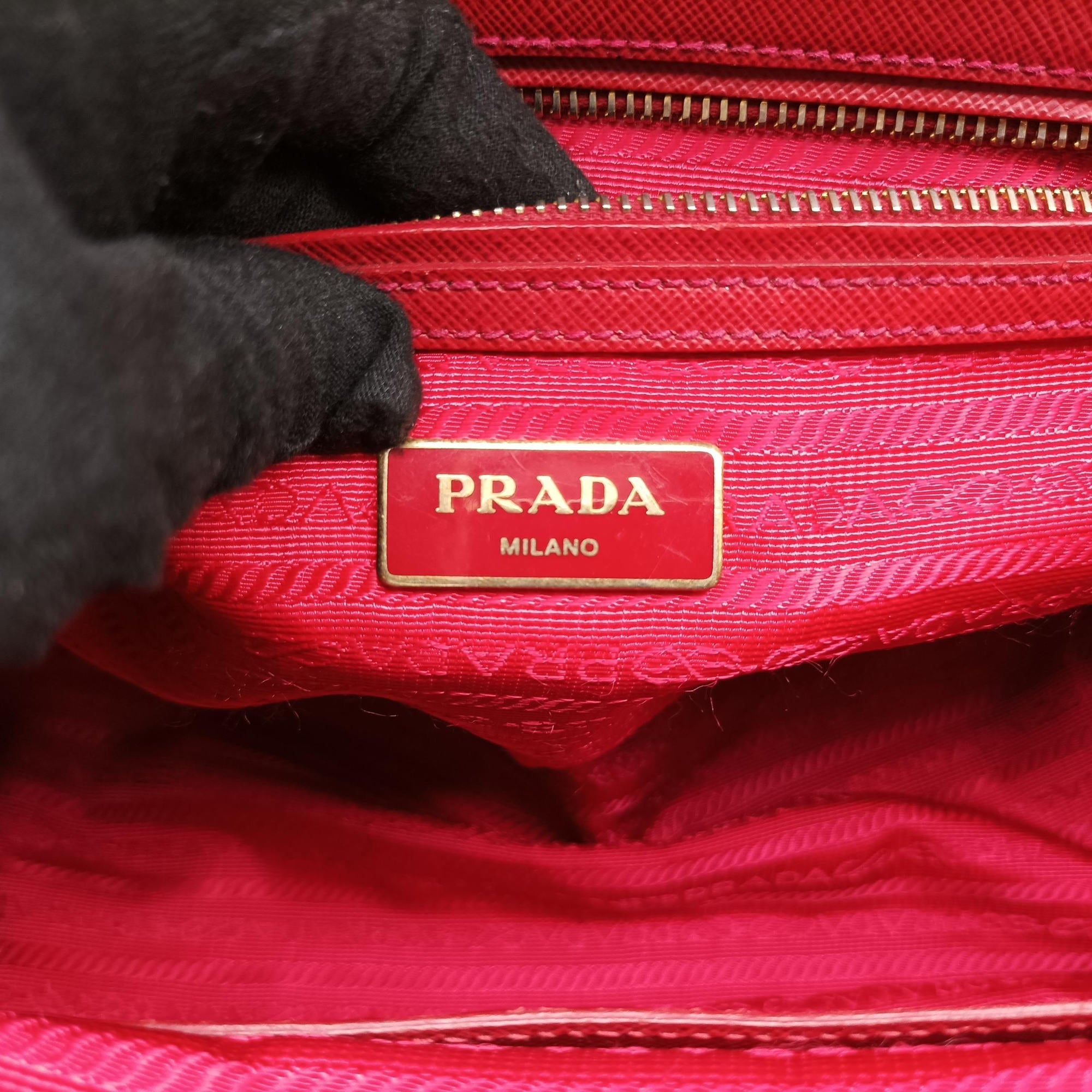 Galleria Red SAFFIANO Leather BN1844 162ガレリア レッド サフィアーノレザー BN1844 162