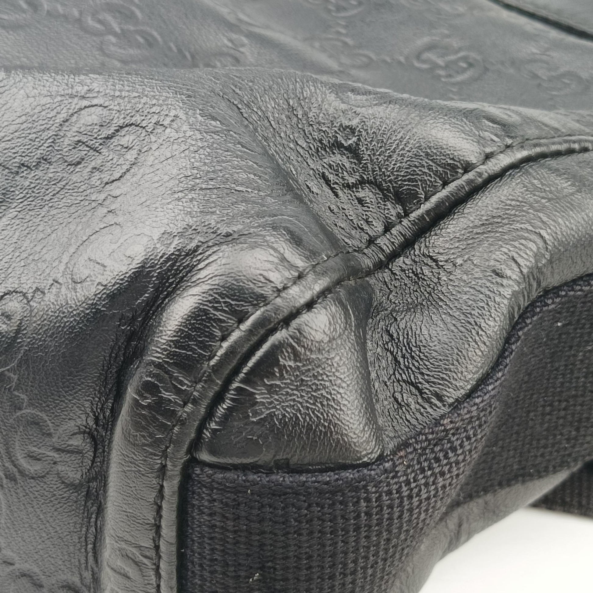 Guccissima Rubber Messenger Black Leather 246067 D011630899グッチシマ メッセンジャー ブラック レザー 246067 D011630899
