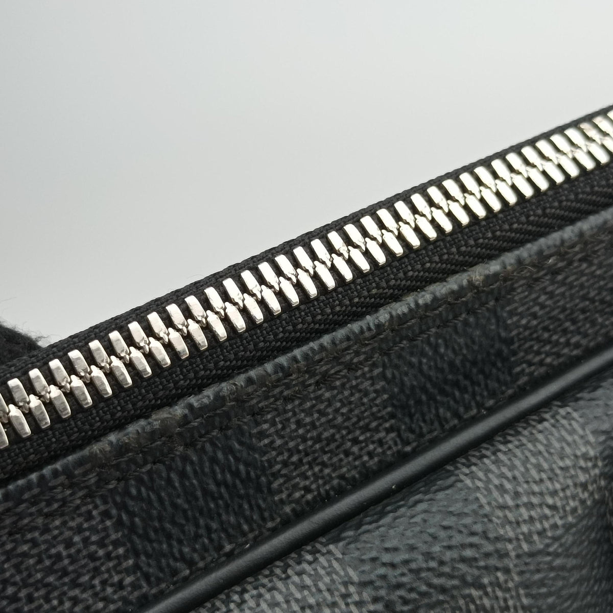 Porte Documents Voyage PM Noir Damier Graphite N41478 GI0168ポルト ドキュマン ヴォワヤージュ PM ノワール ダミエ グラフィット N41478 GI0168