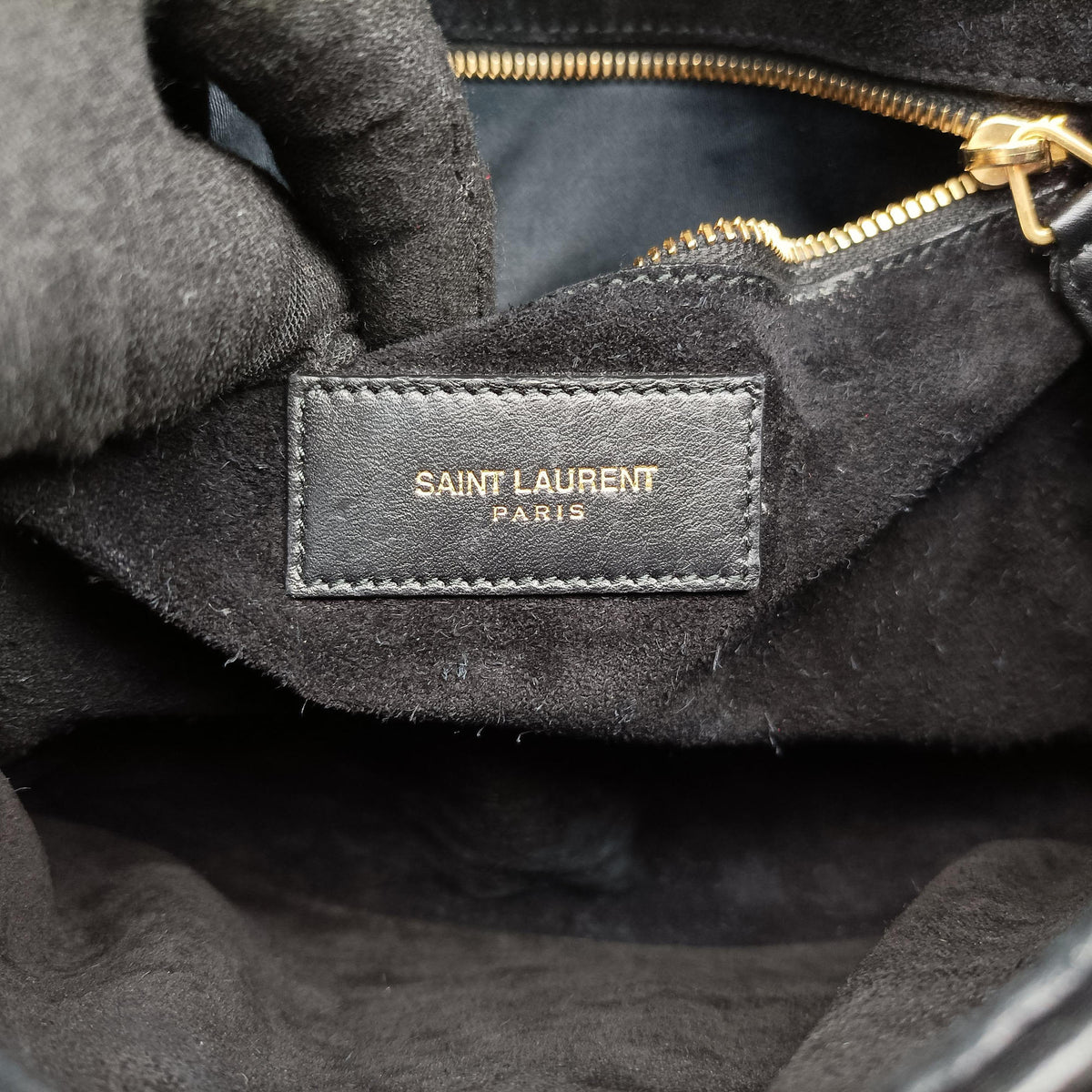 Secondhand Yves Saint Laurent Y Ligne Black Leather 311214 shoulderbag | stylenewstar
