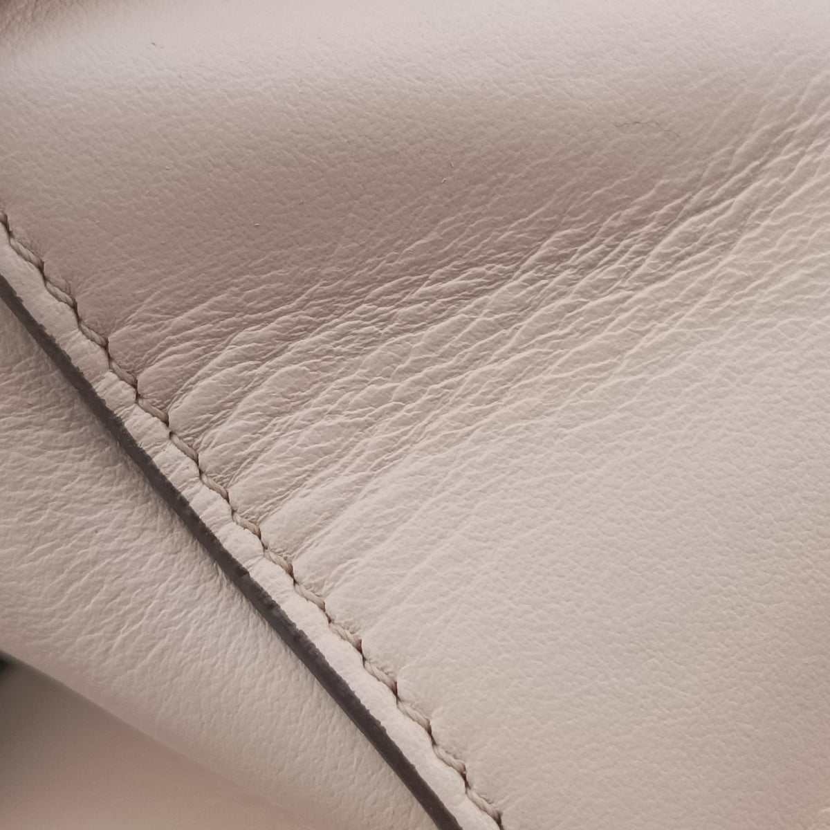 Secondhand Fendi KAN I F Pink Leather 8BT286 shoulderbag | stylenewstar
