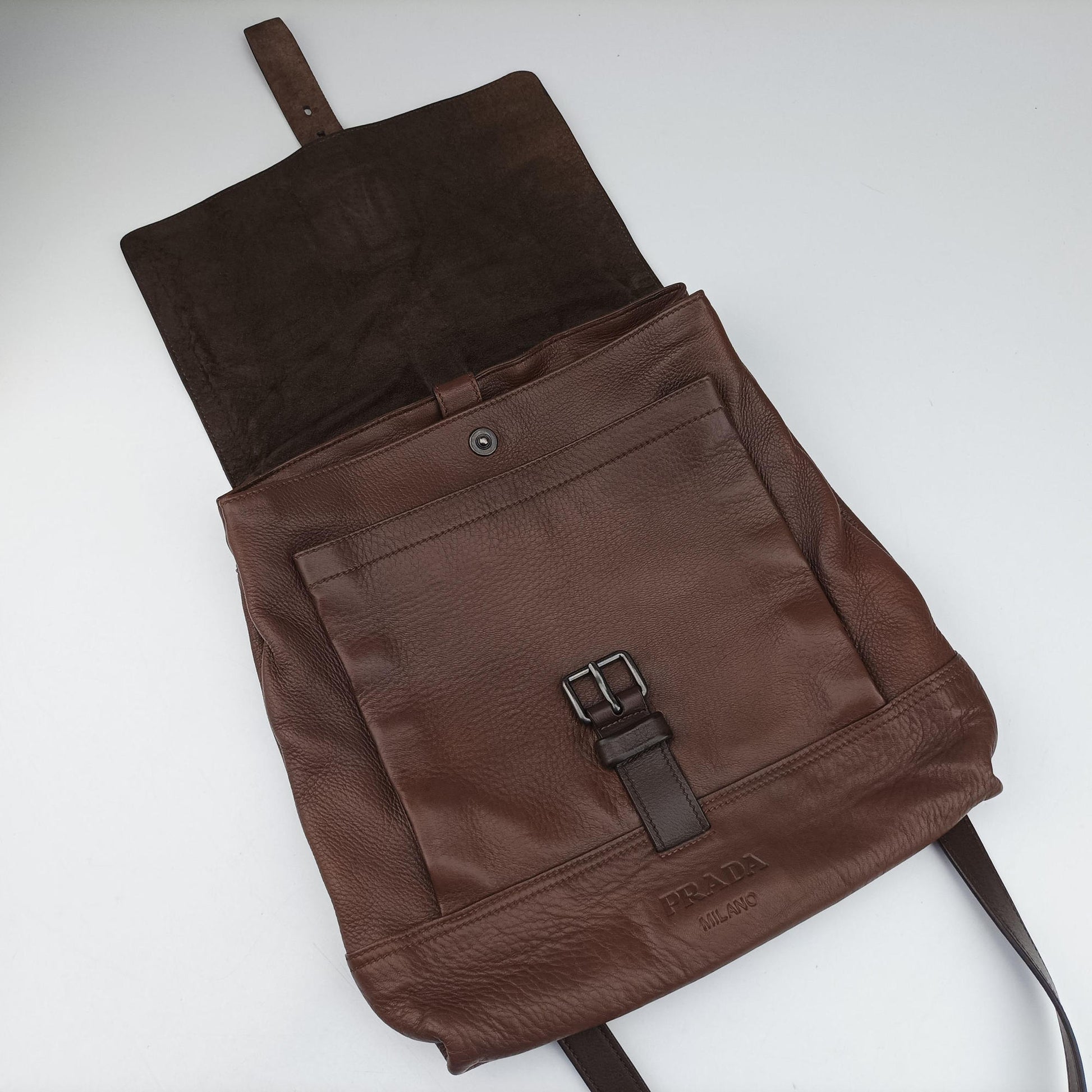 Messenger Brown Leather VA0820 134メッセンジャー ブラウン レザー VA0820 134