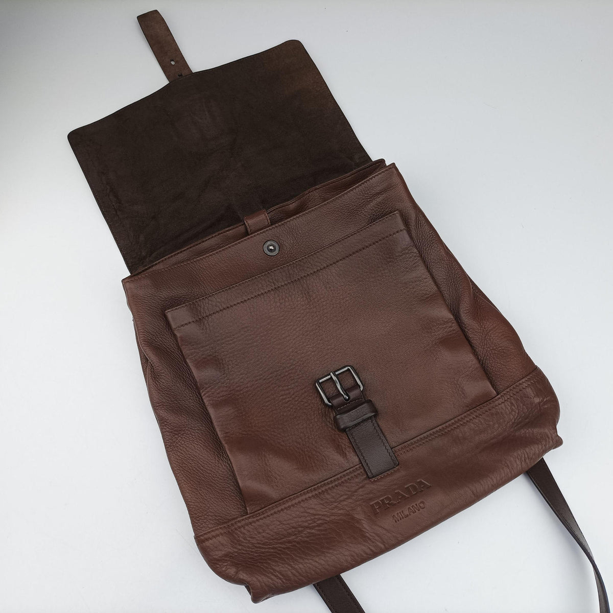 Messenger Brown Leather VA0820 134メッセンジャー ブラウン レザー VA0820 134