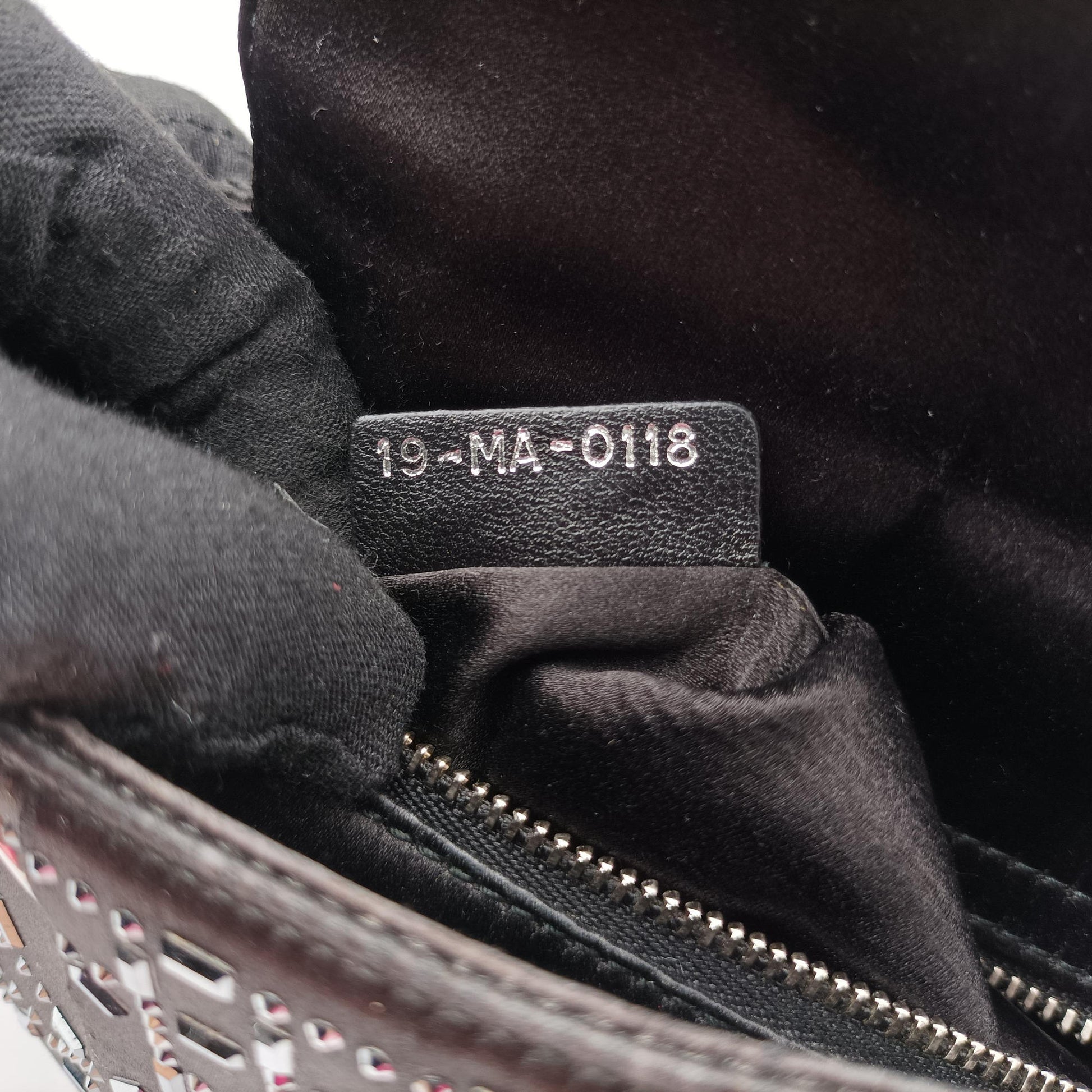 Lady Dior Black Silk 19-MA-0118レディディオール ブラック シルク 19-MA-0118