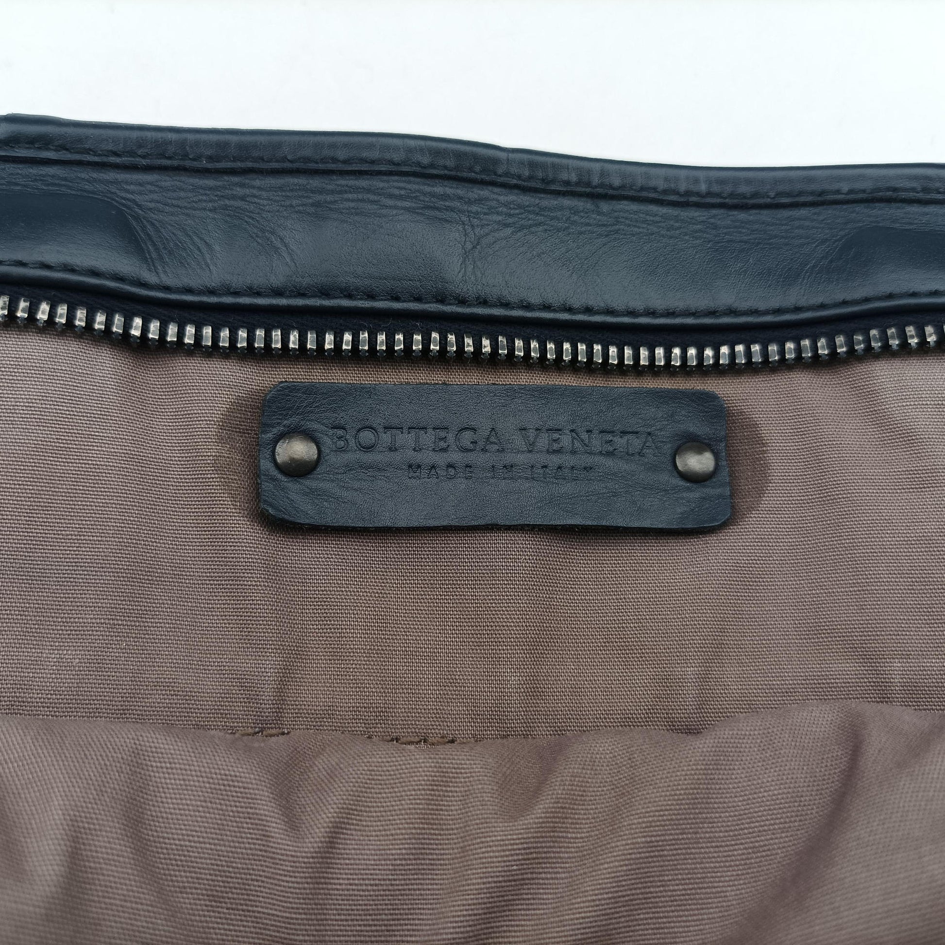 Intrecciato Navy lambskin B05095537Uイントレチャート ネイビー ラムスキン B05095537U