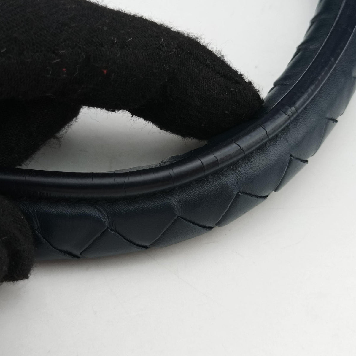Intrecciato Navy lambskin B05095537Uイントレチャート ネイビー ラムスキン B05095537U