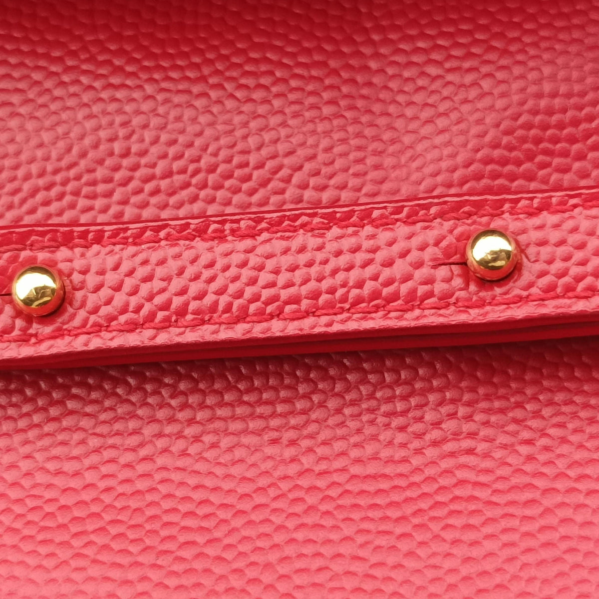 Secondhand Yves Saint Laurent MONOGRAM Red Leather 277828 shoulderbag | stylenewstar