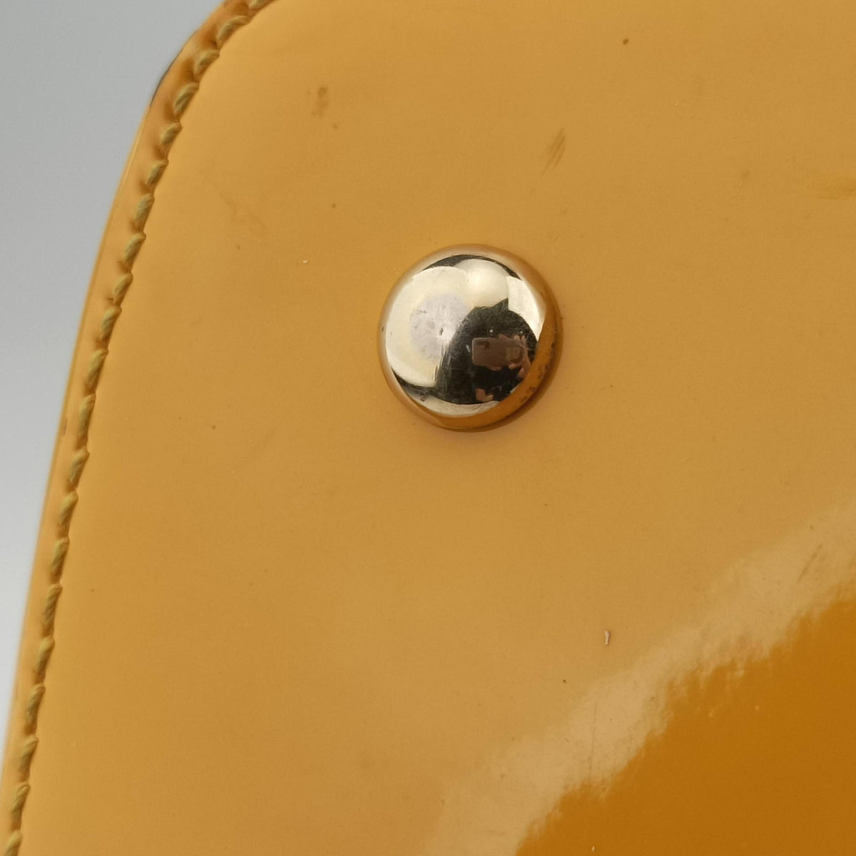 Vintage Gucci Microguccissima Yellow Patent Leather 309614 shoulderbag | stylenewstar