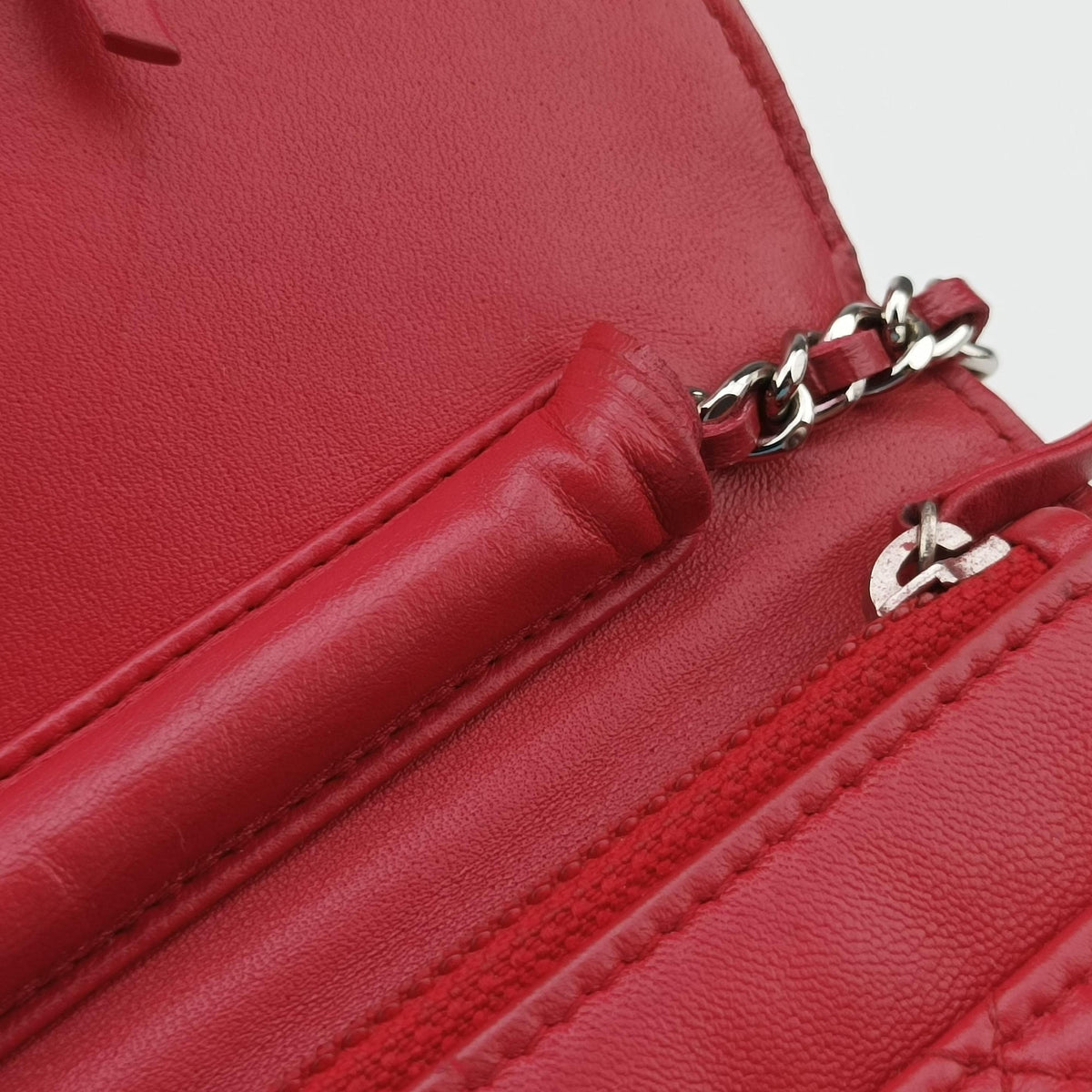 Pre-owned Chanel Matelasse coco mark Red lambskin A33814 shoulderbag | stylenewstar