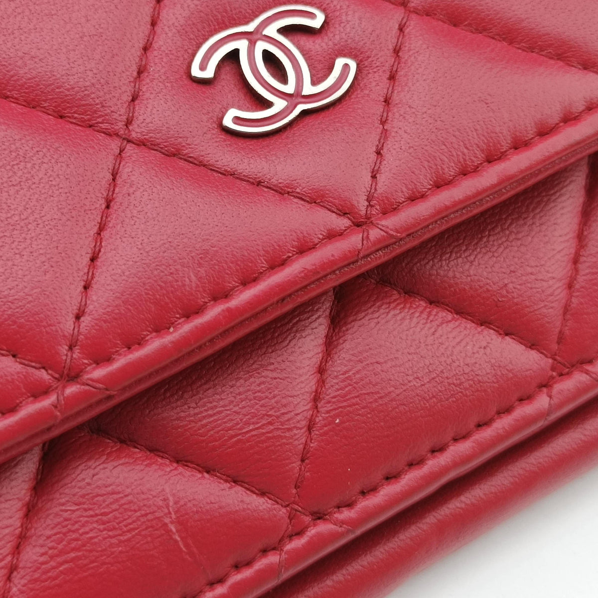 Pre-owned Chanel Matelasse coco mark Red lambskin A33814 shoulderbag | stylenewstar