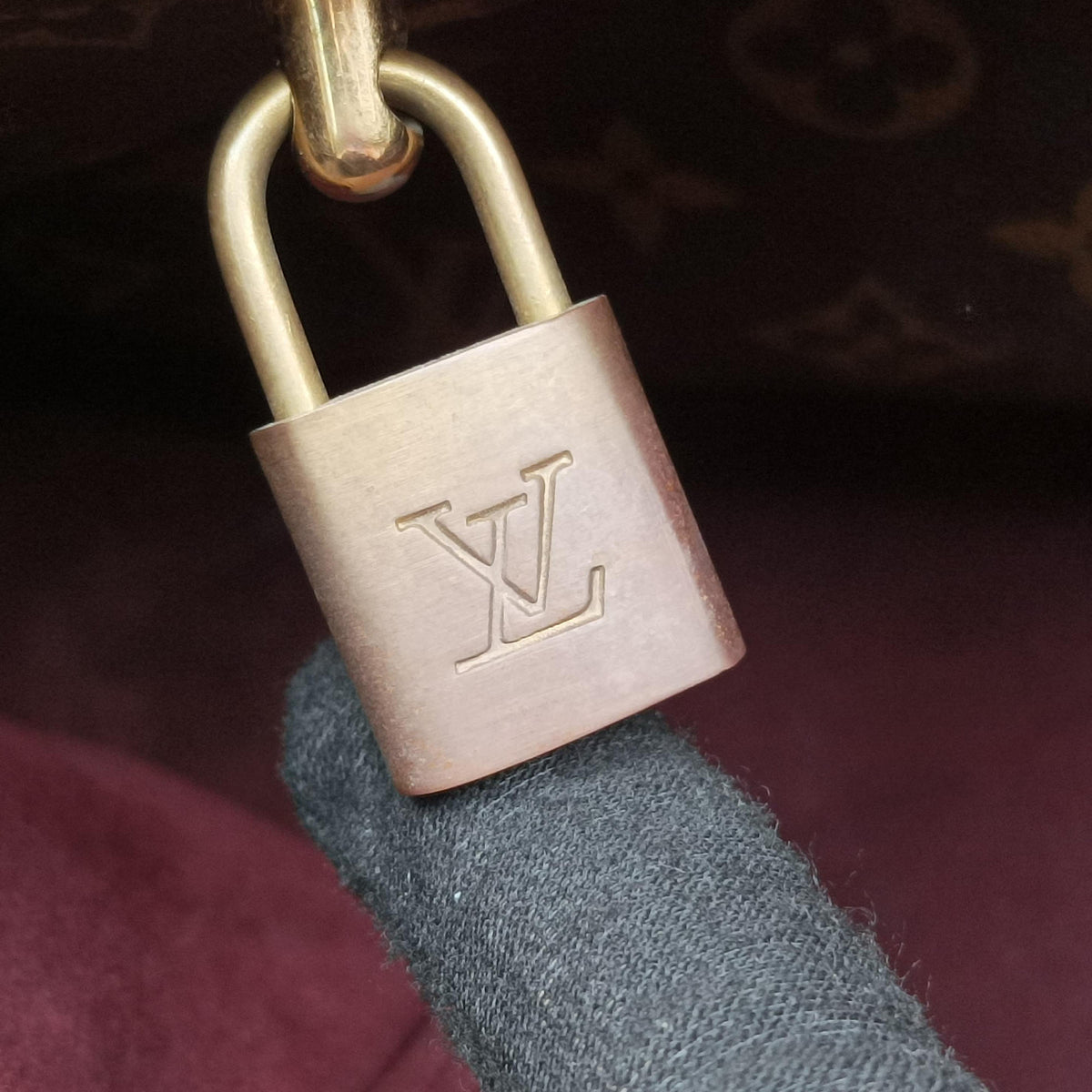 Vintage Louis Vuitton Montaigne GM Brown Monogram Canvas M41067 shoulderbag | stylenewstar