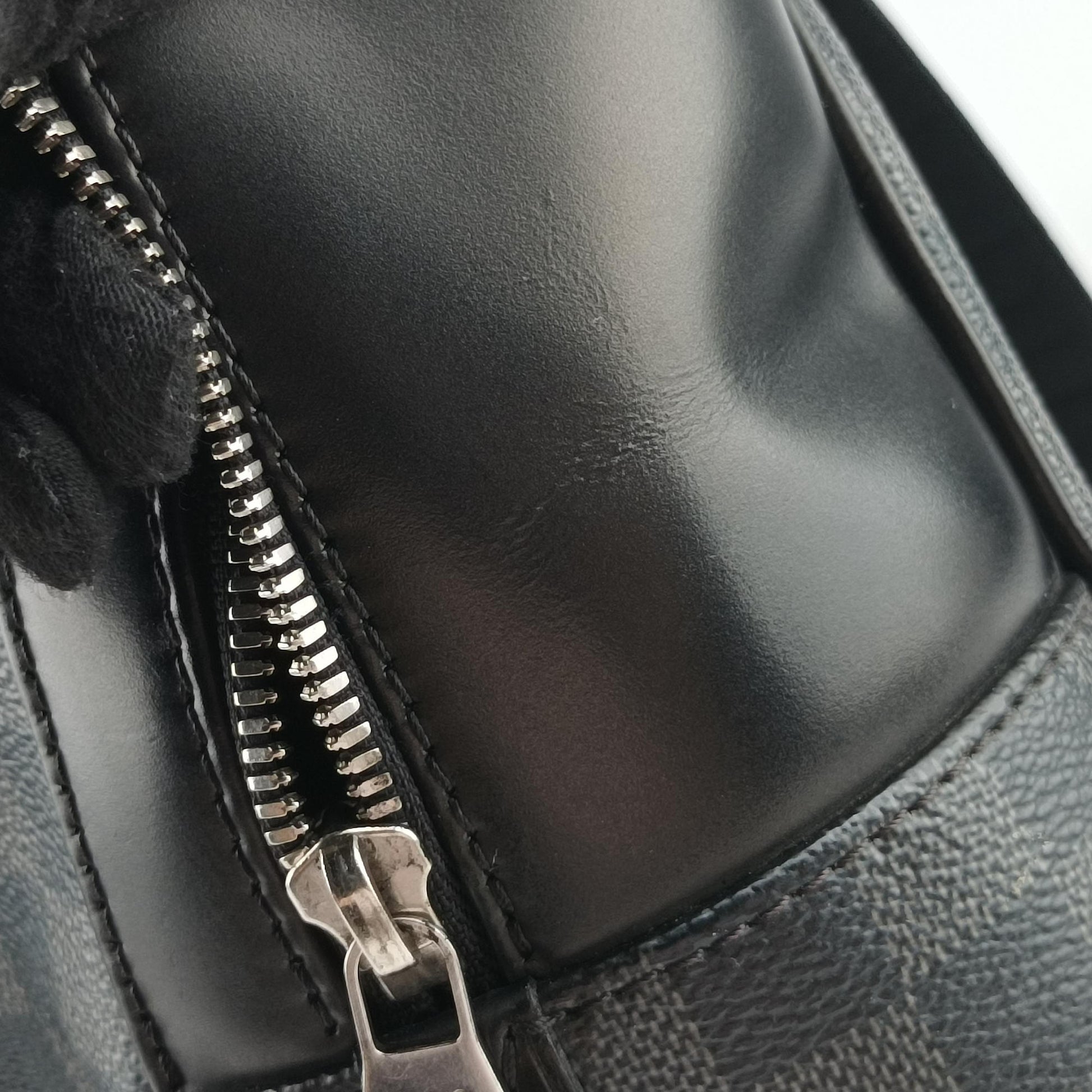 Josh Noir Damier Graphite N41473 TJ4156ジョッシュ ノワール ダミエグラフィット N41473 TJ4156