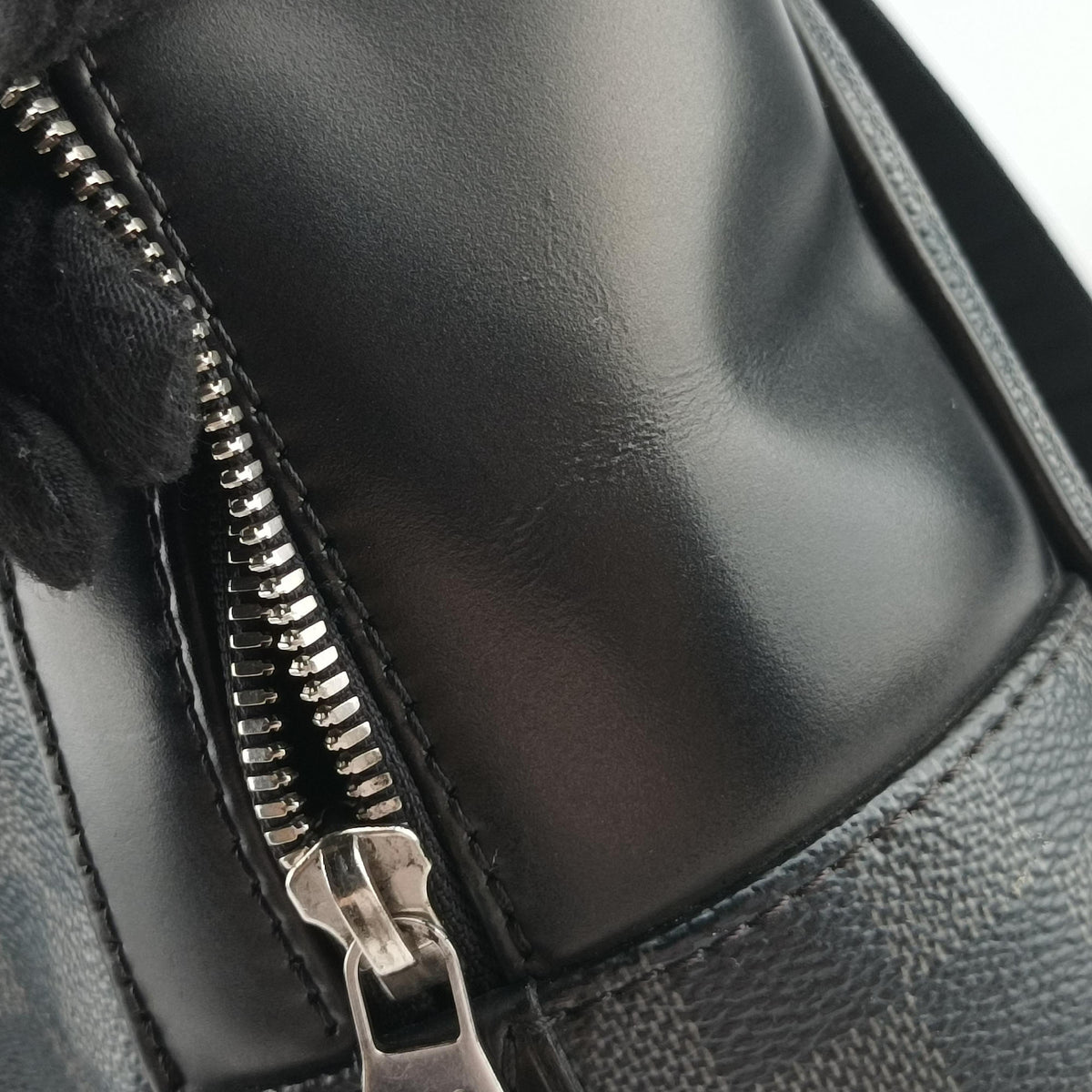Josh Noir Damier Graphite N41473 TJ4156ジョッシュ ノワール ダミエグラフィット N41473 TJ4156
