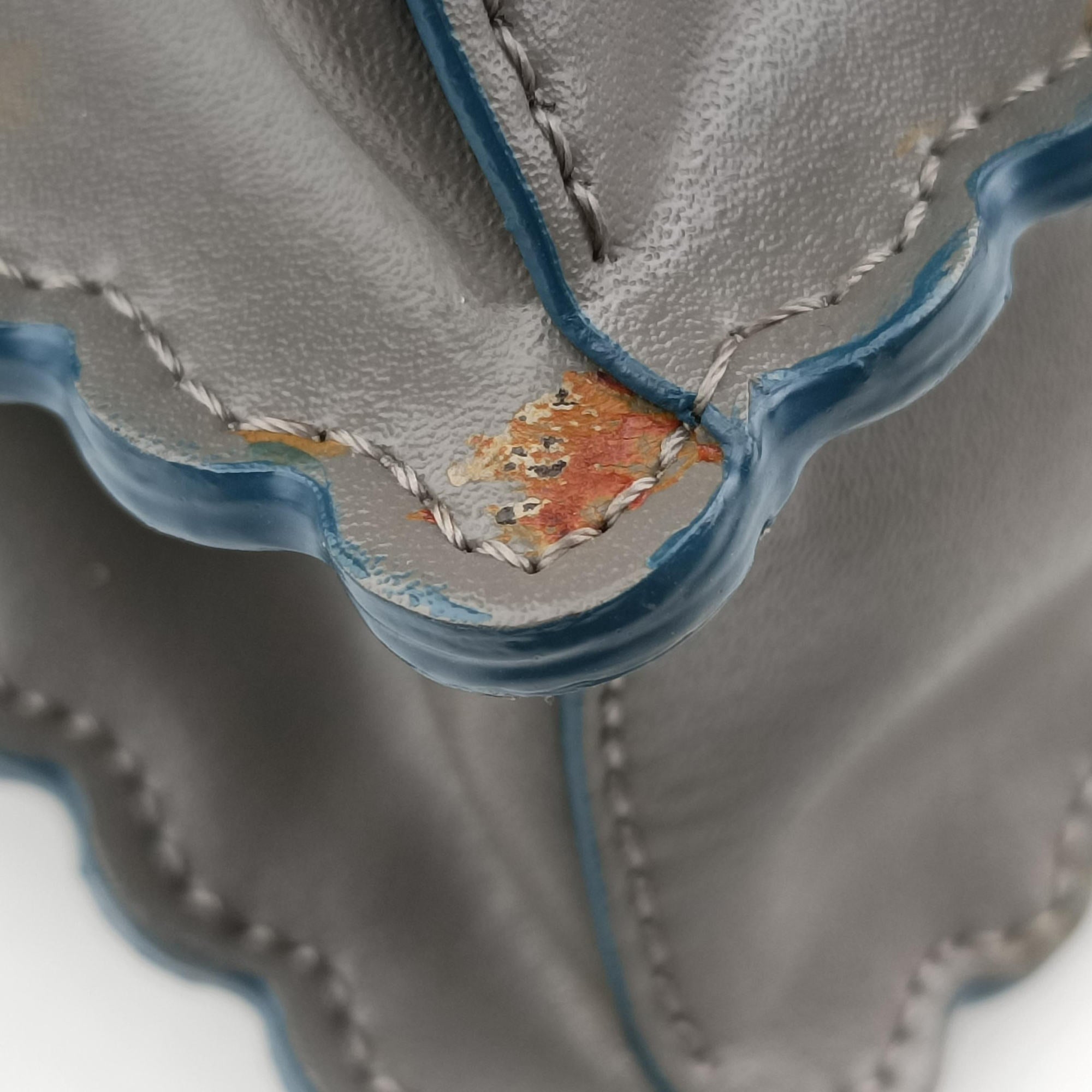 Studded Kan I Grey Leather 8M0381 8M0381 A18Q 198-8241スタッズ キャナイ グレー レザー 8M0381 8M0381 A18Q 198-8241