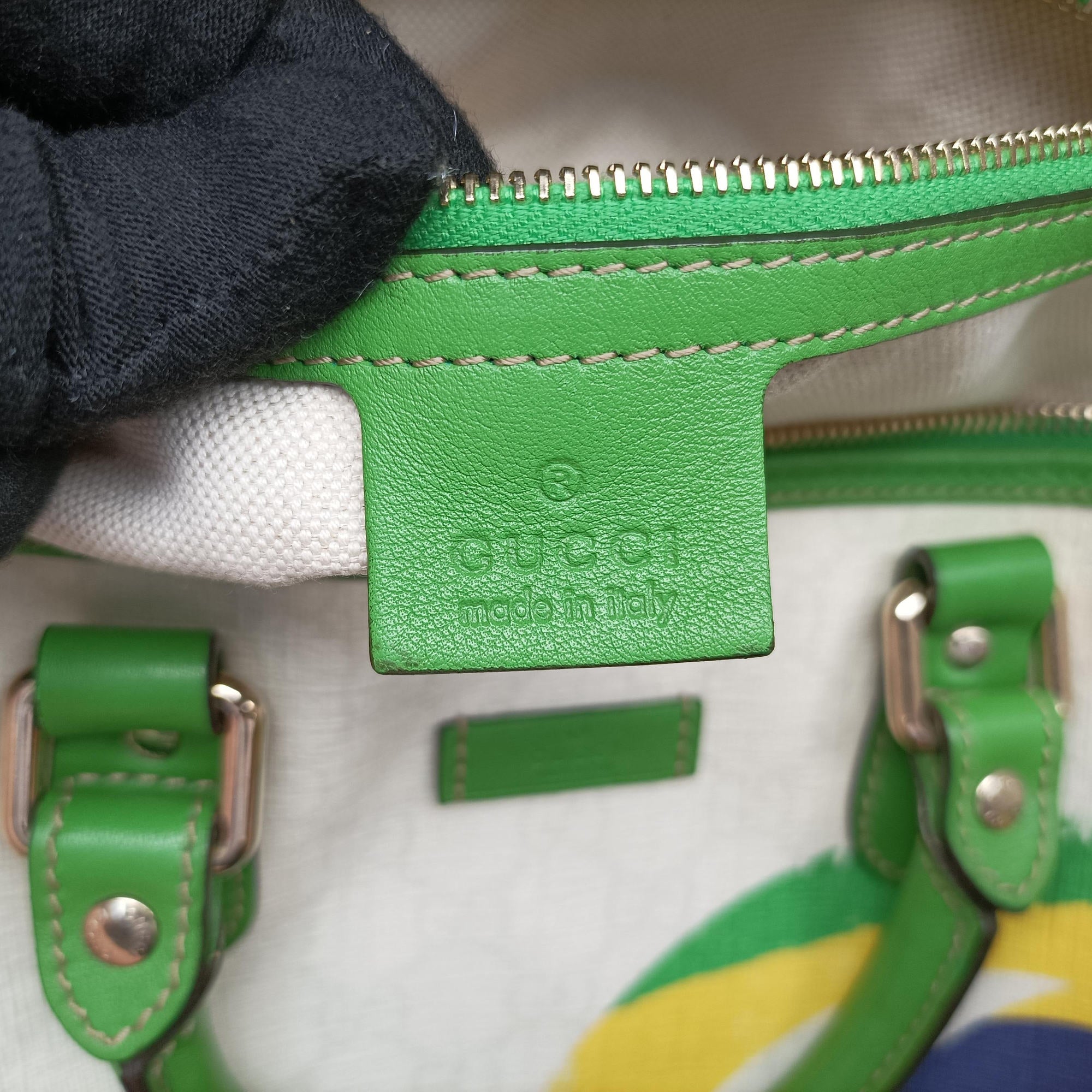 GG Flag Joy Boston White × Green × Yellow × Blue PVC Coated Canvas × Leather  195451 G012583045GGフラッグ ジョイ ボストン ホワイト × グリーン × イエロー × ブルー PVCコーティングキャンバス × レザー 195451 G012583045