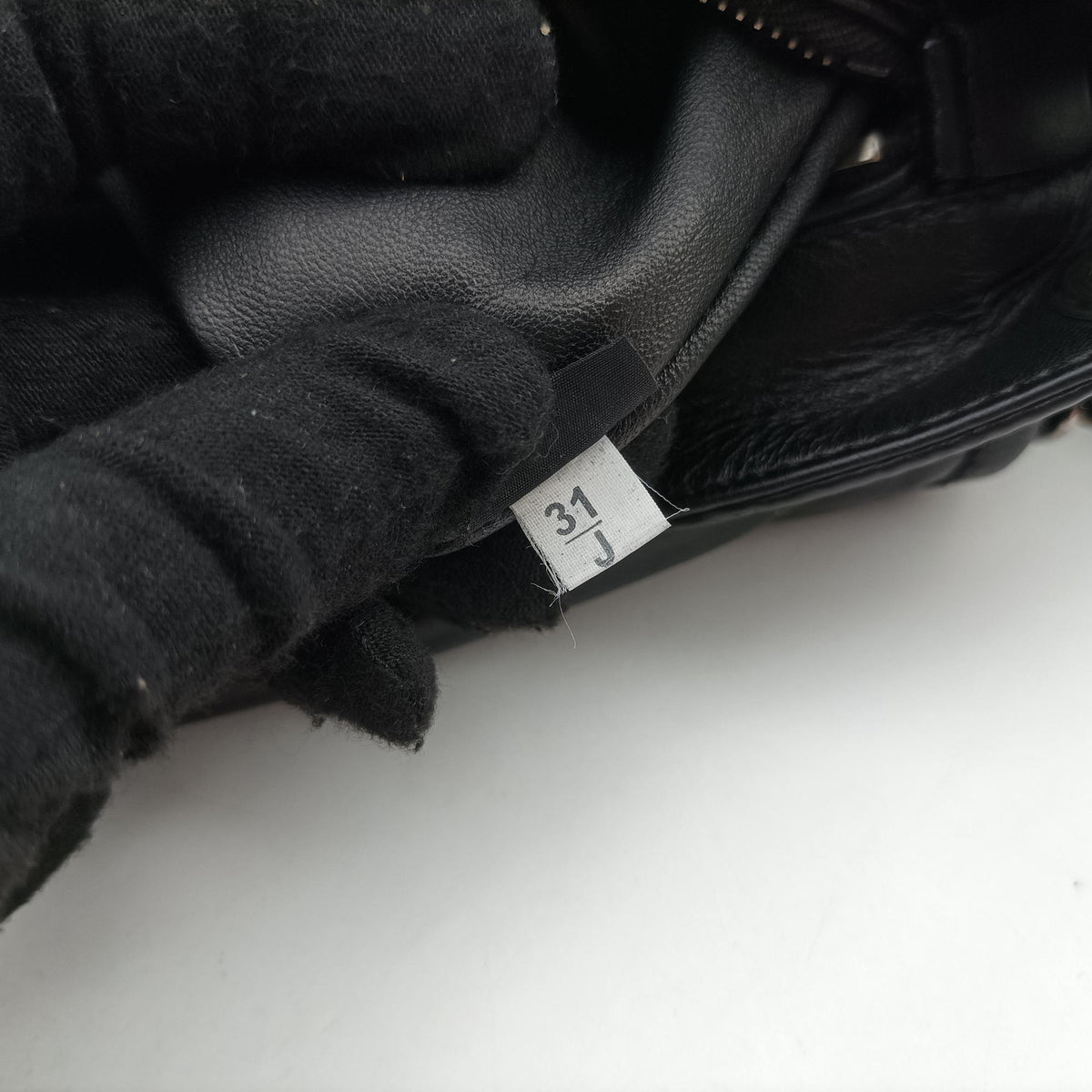 Antique Pushlock Chain Black Leather 31/Jアンティーク プッシュロック チェーン ブラック レザー 31/J