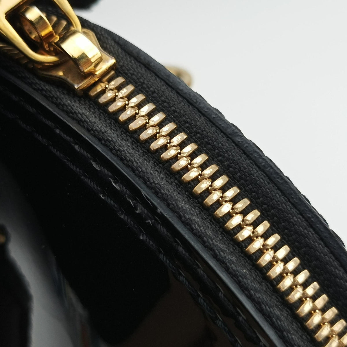 Pre-owned Louis Vuitton Miroir Alma PM BLACK Vernis M54705 shoulderbag | stylenewstar