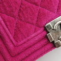 BOY CHANEL Rose velour A67364 17342476ボーイシャネル ローズ レッド ベロア A67364 17342476