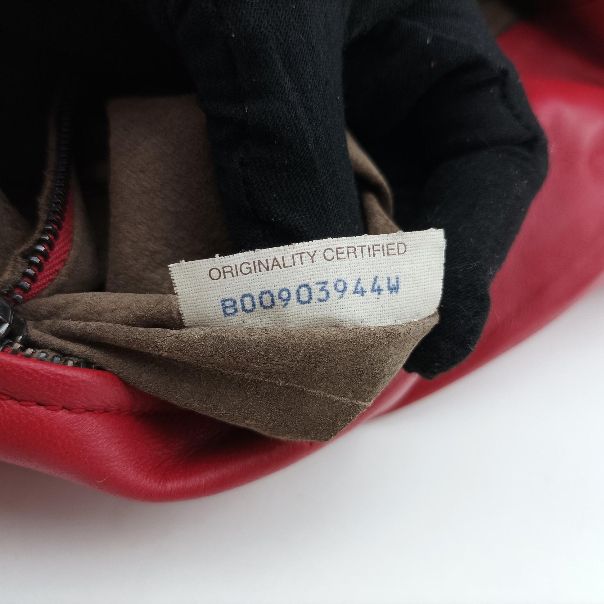 Intrecciato Red lambskin B00903944Wイントレチャート レッド ラムスキン B00903944W