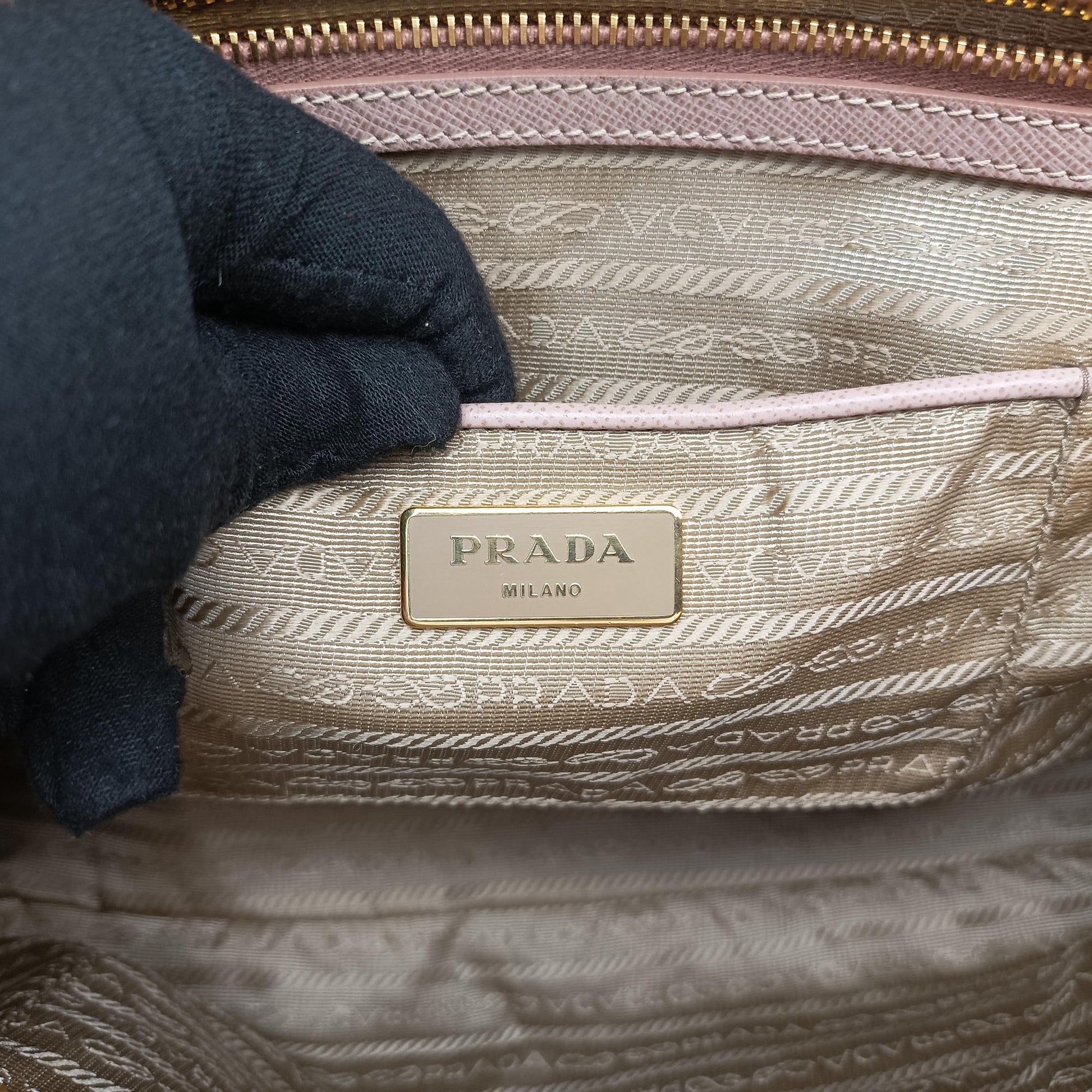 Galleria Pink SAFFIANO Leather BN2274 102ガレリア ピンク サフィアーノレザー BN2274 102