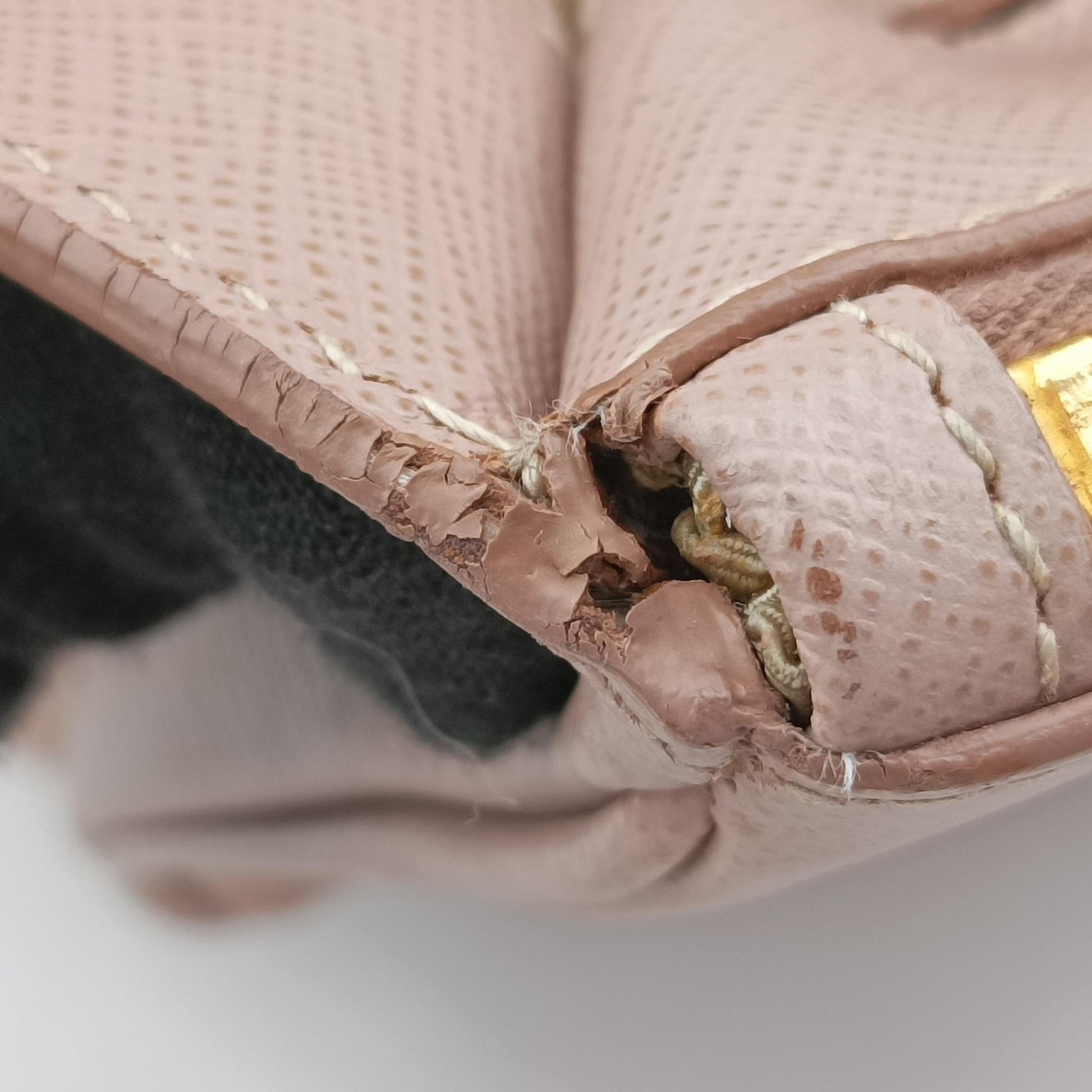 Galleria Pink SAFFIANO Leather BN2274 102ガレリア ピンク サフィアーノレザー BN2274 102