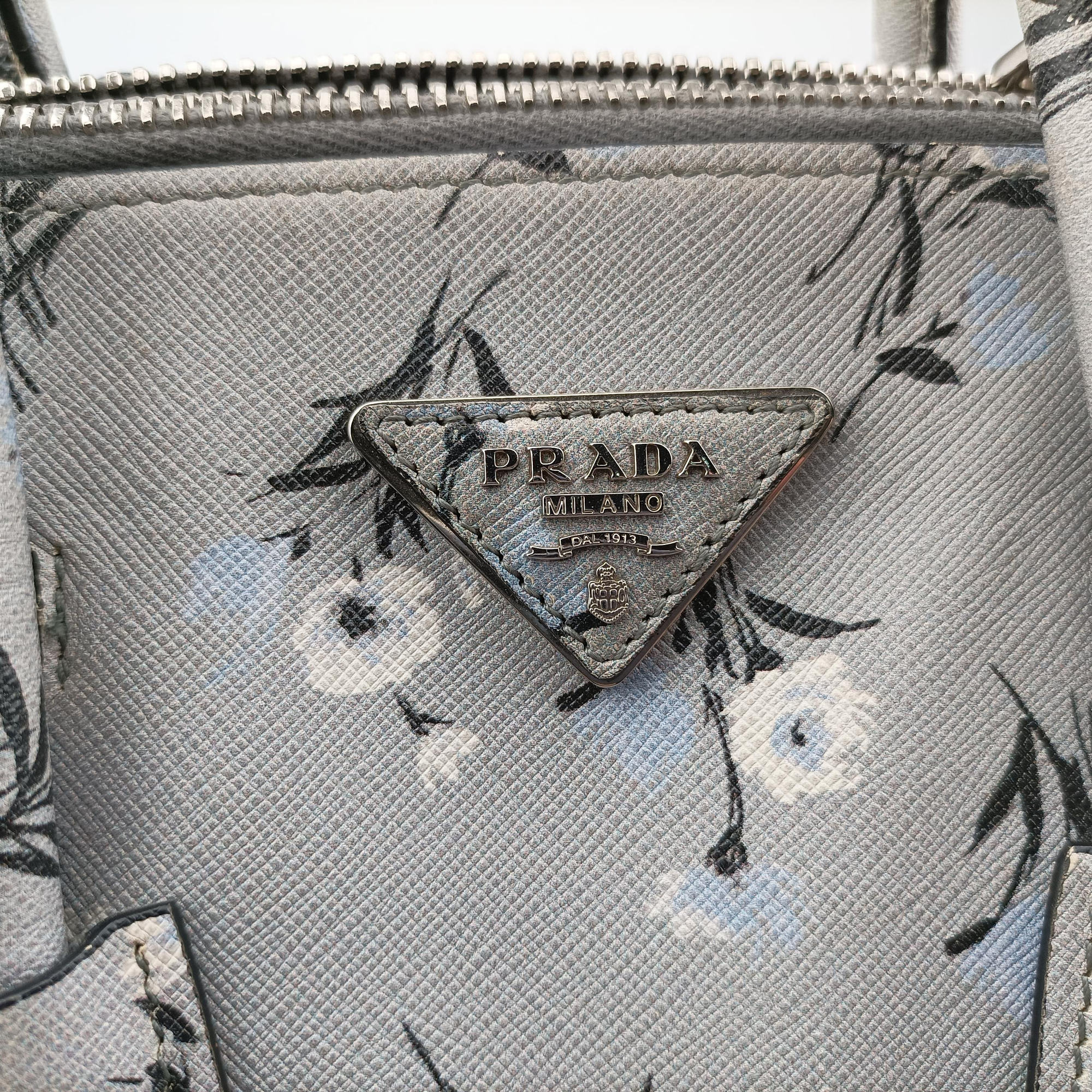 Double Zip Tote Floral Print Multicolour SaffianoLeather BL837P 113 8ダブルジップトート フローラル プリント マルチカラー サフィアーノレザー BL837P 113 8