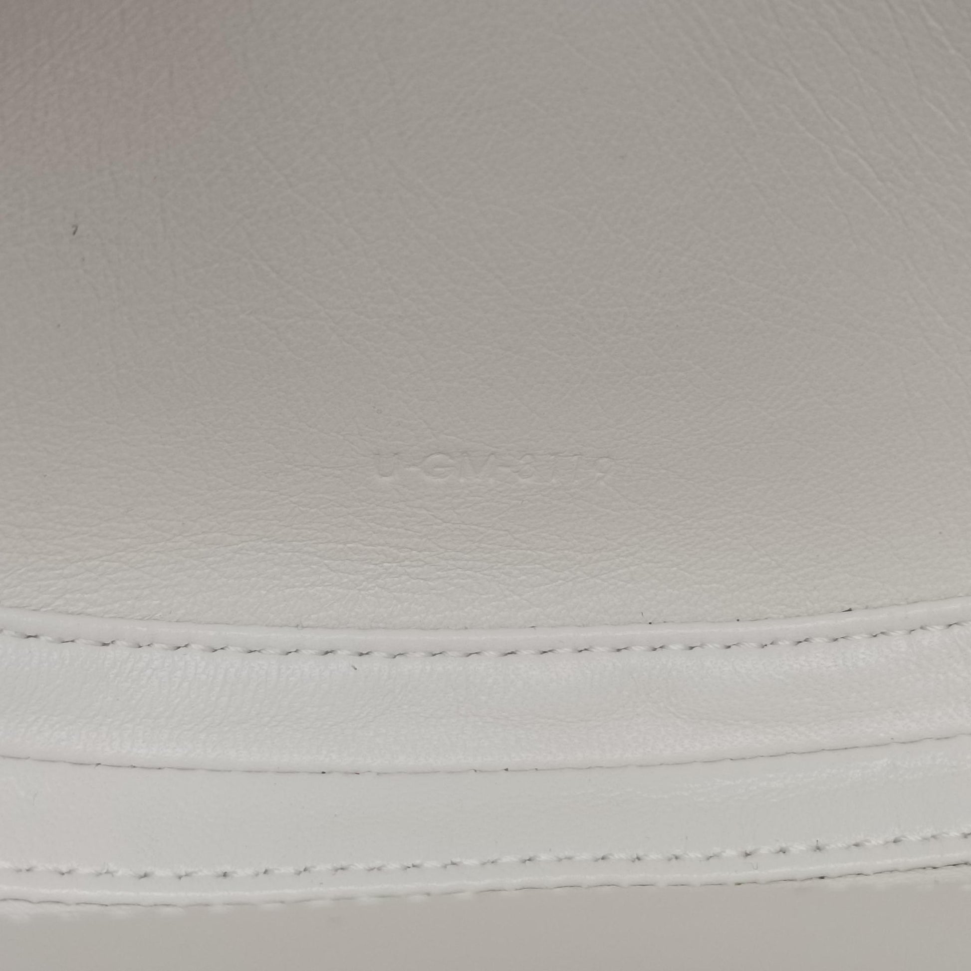 Small Besace 16 White Leather U-GM-3119スモール ブザス 16セーズ ホワイト レザー U-GM-3119