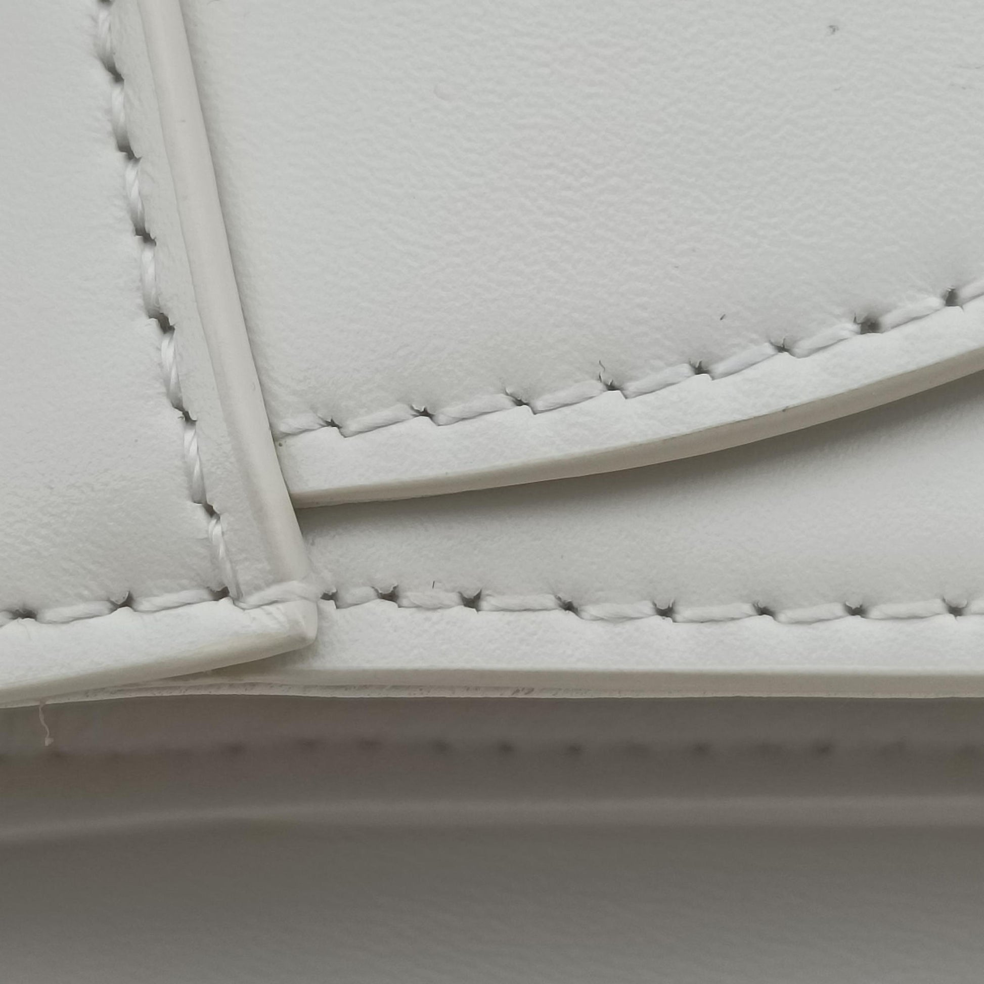 Small Besace 16 White Leather U-GM-3119スモール ブザス 16セーズ ホワイト レザー U-GM-3119