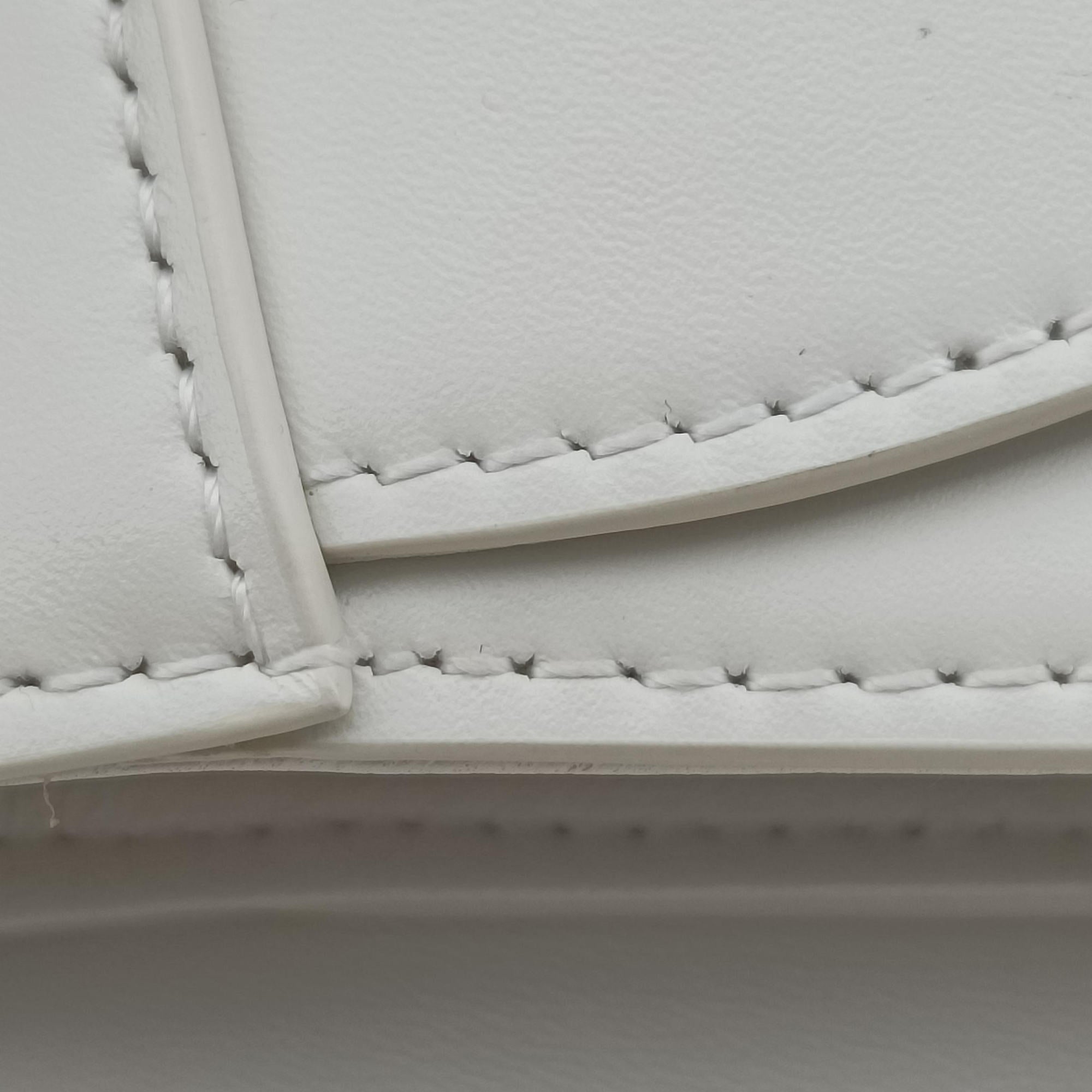 Small Besace 16 White Leather U-GM-3119スモール ブザス 16セーズ ホワイト レザー U-GM-3119