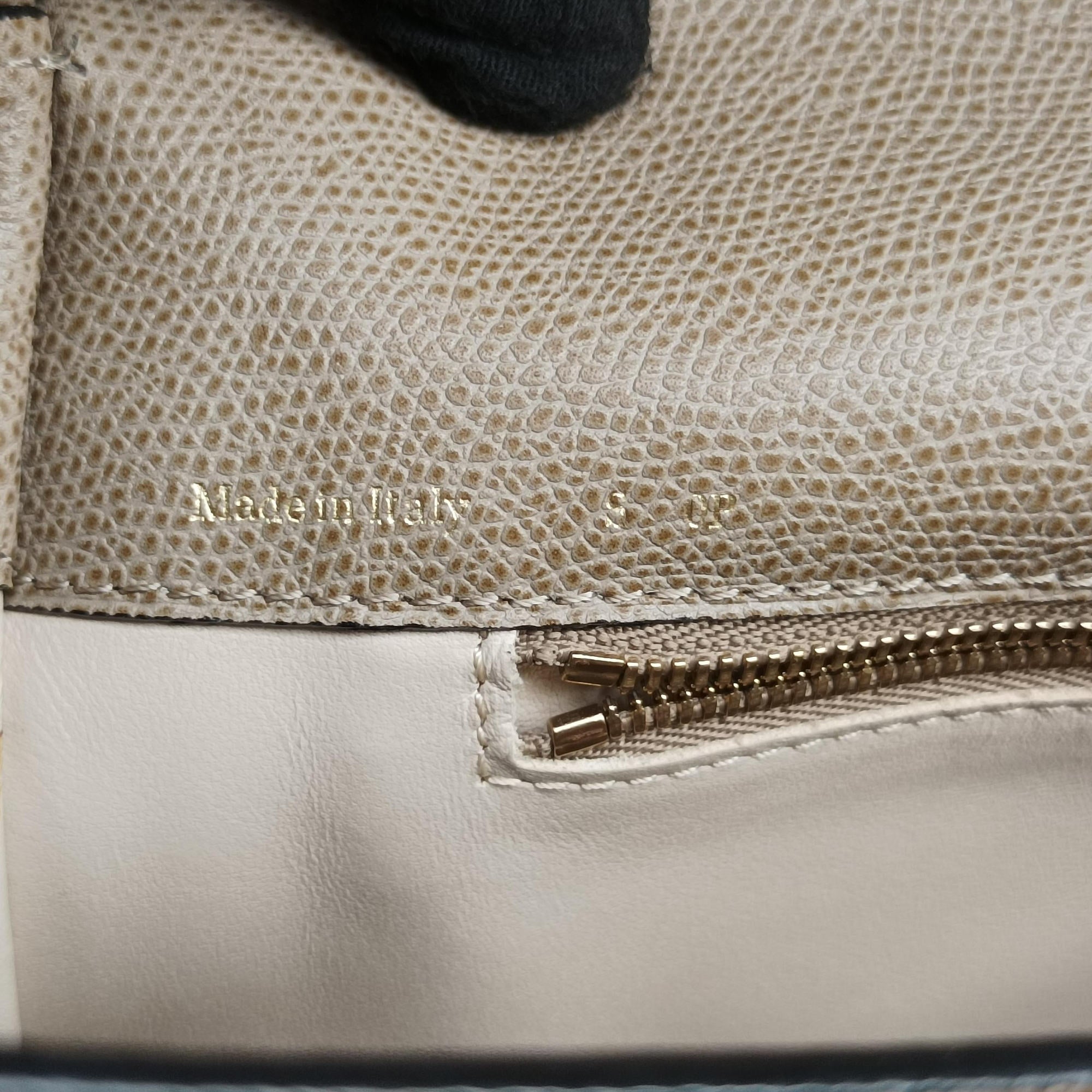 Iside Beige Calfskin N 416832イジィデ ベージュ カーフスキン N 416832