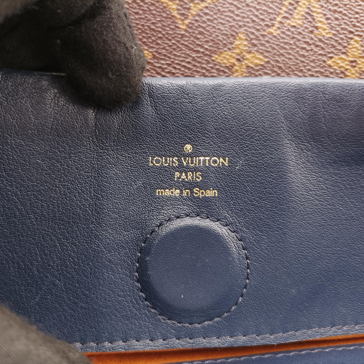 Vintage Louis Vuitton Tuileries Bezas Brown×Navy Monogram Canvas×calf leather M43154 shoulderbag | stylenewstar