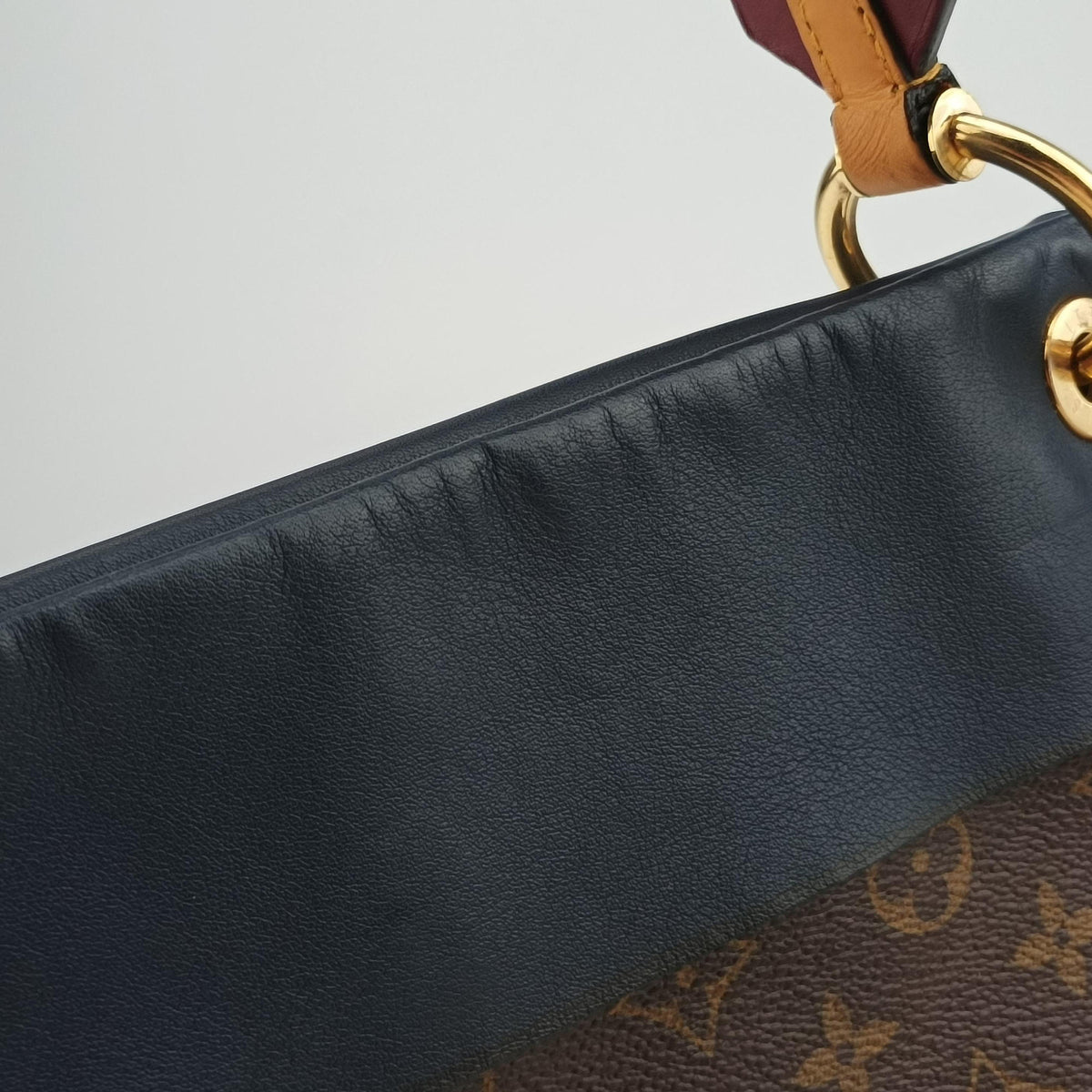 Vintage Louis Vuitton Tuileries Bezas Brown×Navy Monogram Canvas×calf leather M43154 shoulderbag | stylenewstar