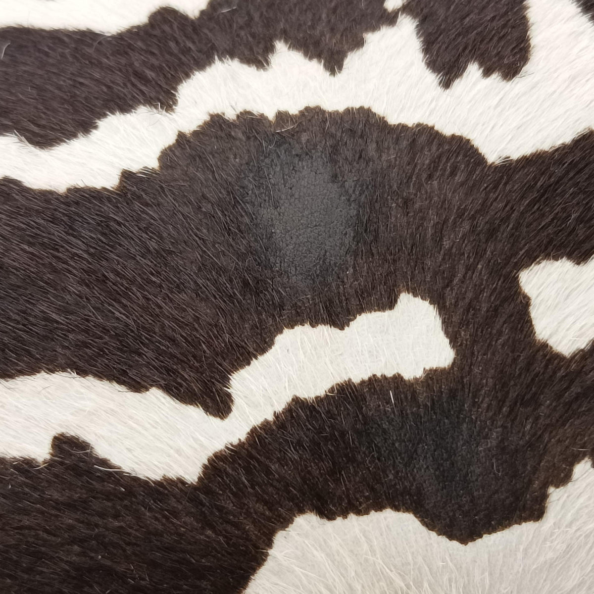 Marrakech zebra print Beige x Black x White ponyhair×Leather 257024 F010811864マラケシュ ゼブラプリント ベージュ×ブラック×ホワイト ハラコ×レザー 257024 F010811864