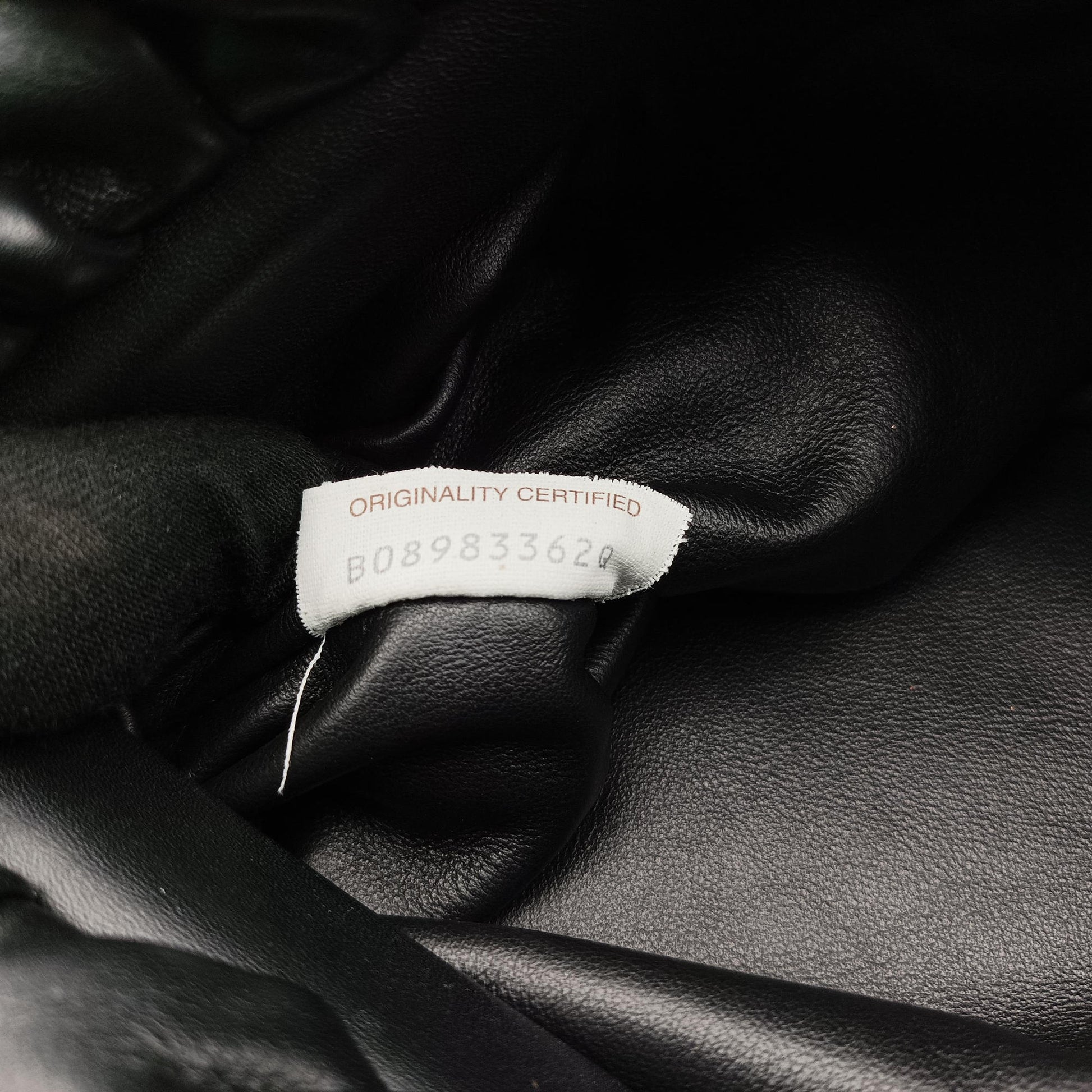THE Chain Pouch Black lambskin B08983362Qザ チェーン ポーチ ブラック ラムスキン B08983362Q