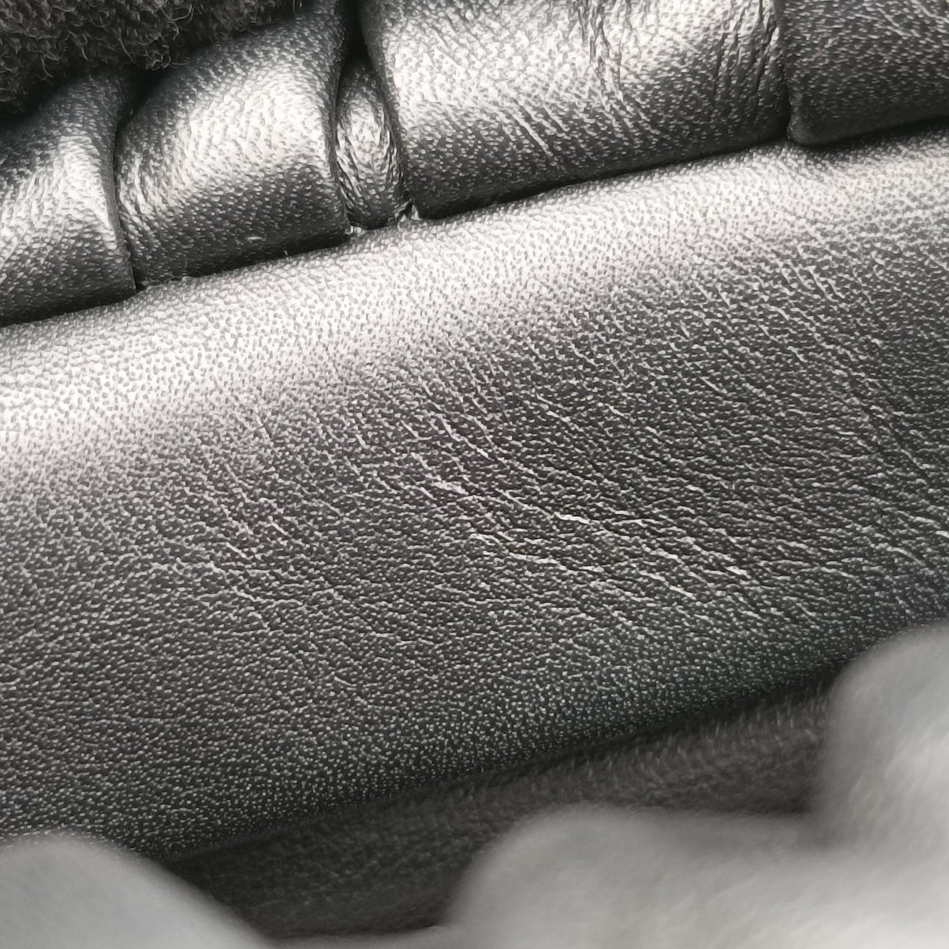 THE Chain Pouch Black lambskin B08983362Qザ チェーン ポーチ ブラック ラムスキン B08983362Q
