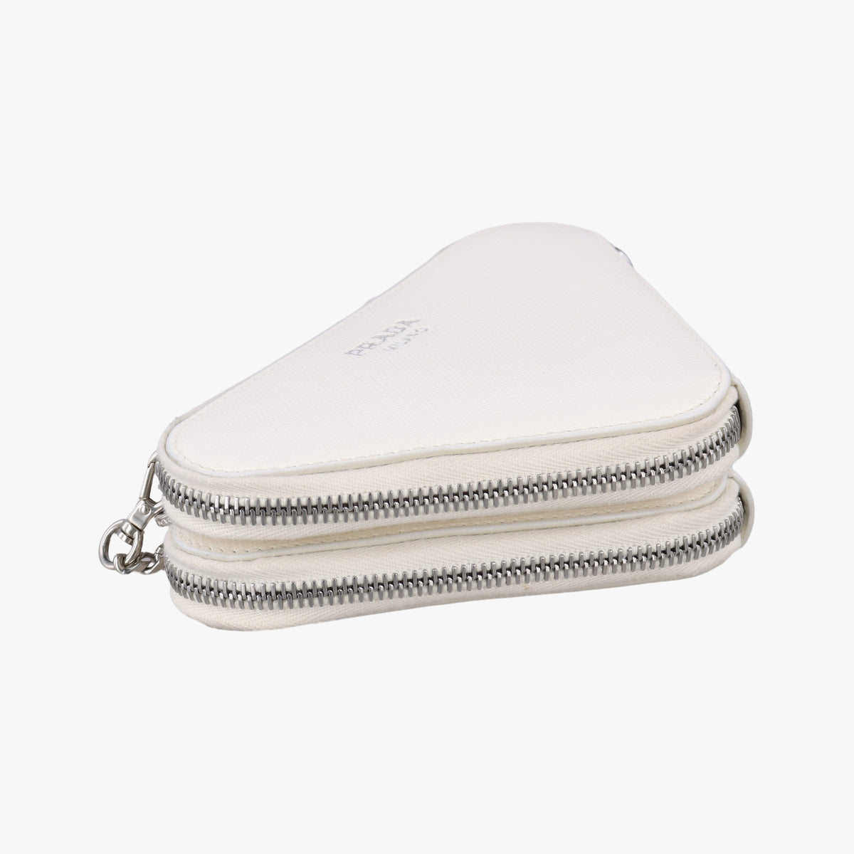 Triangle Logo Plate White SAFFIANO Leather 1NR015 234トライアングルロゴ ホワイト サフィアーノレザー 1NR015 234